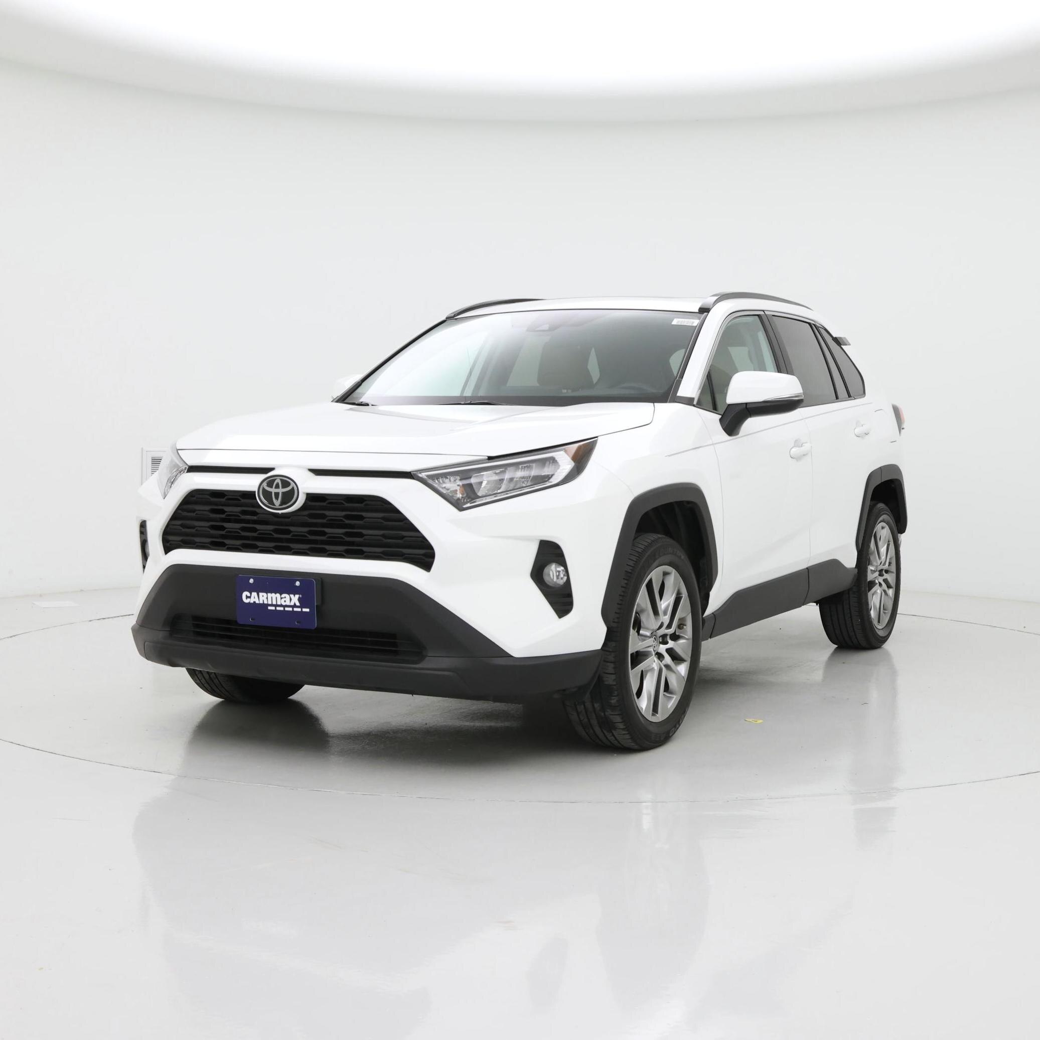 Thumbnail: 2019 Toyota RAV4 - 4