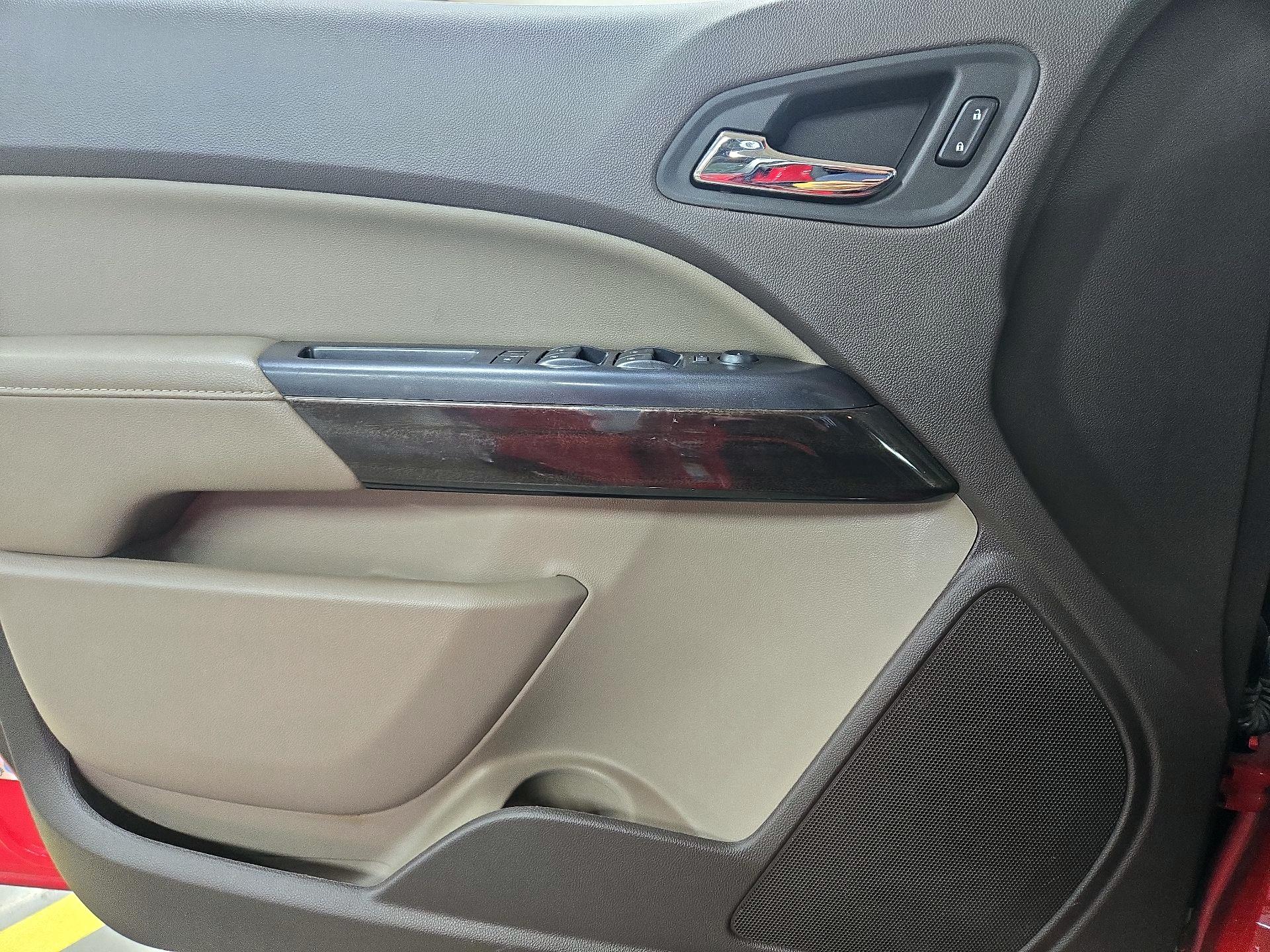 Thumbnail: 2016 GMC Canyon - 12