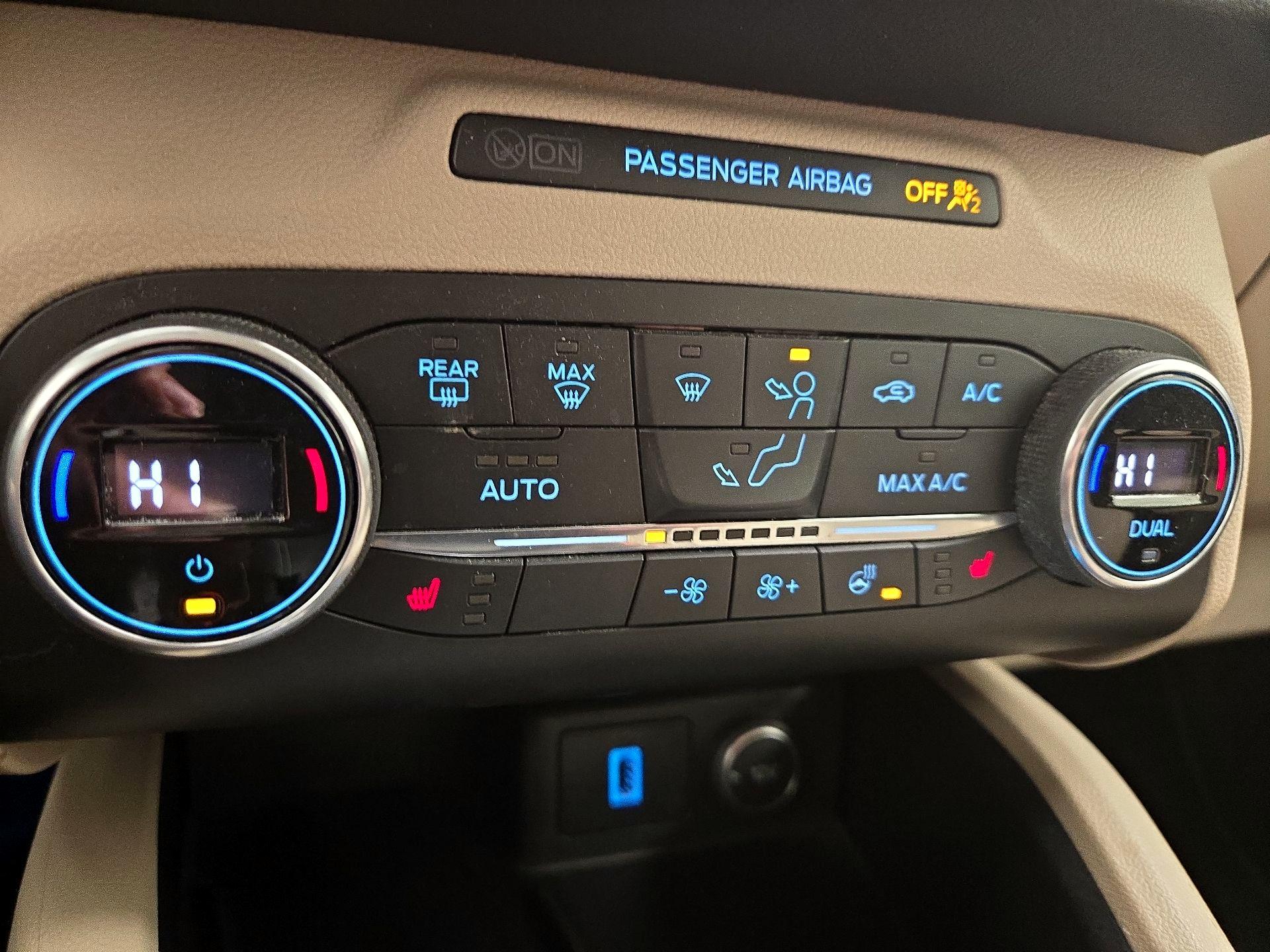 Thumbnail: 2020 Ford Escape - 17