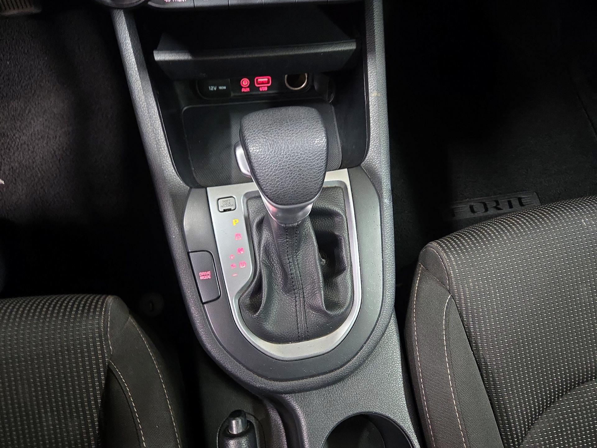 Thumbnail: 2019 Kia Forte - 15