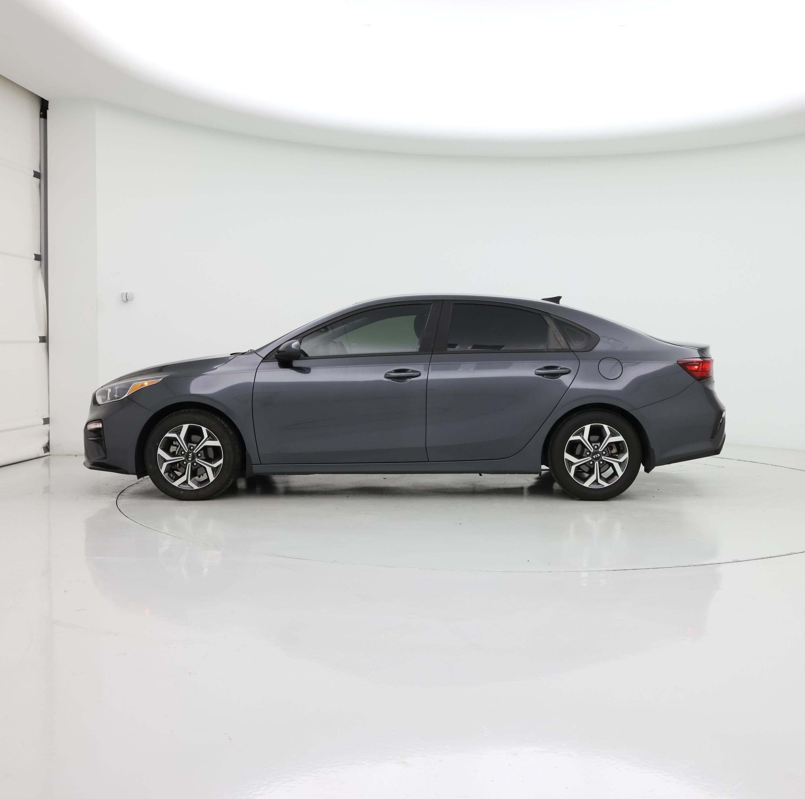 Thumbnail: 2019 Kia Forte - 3