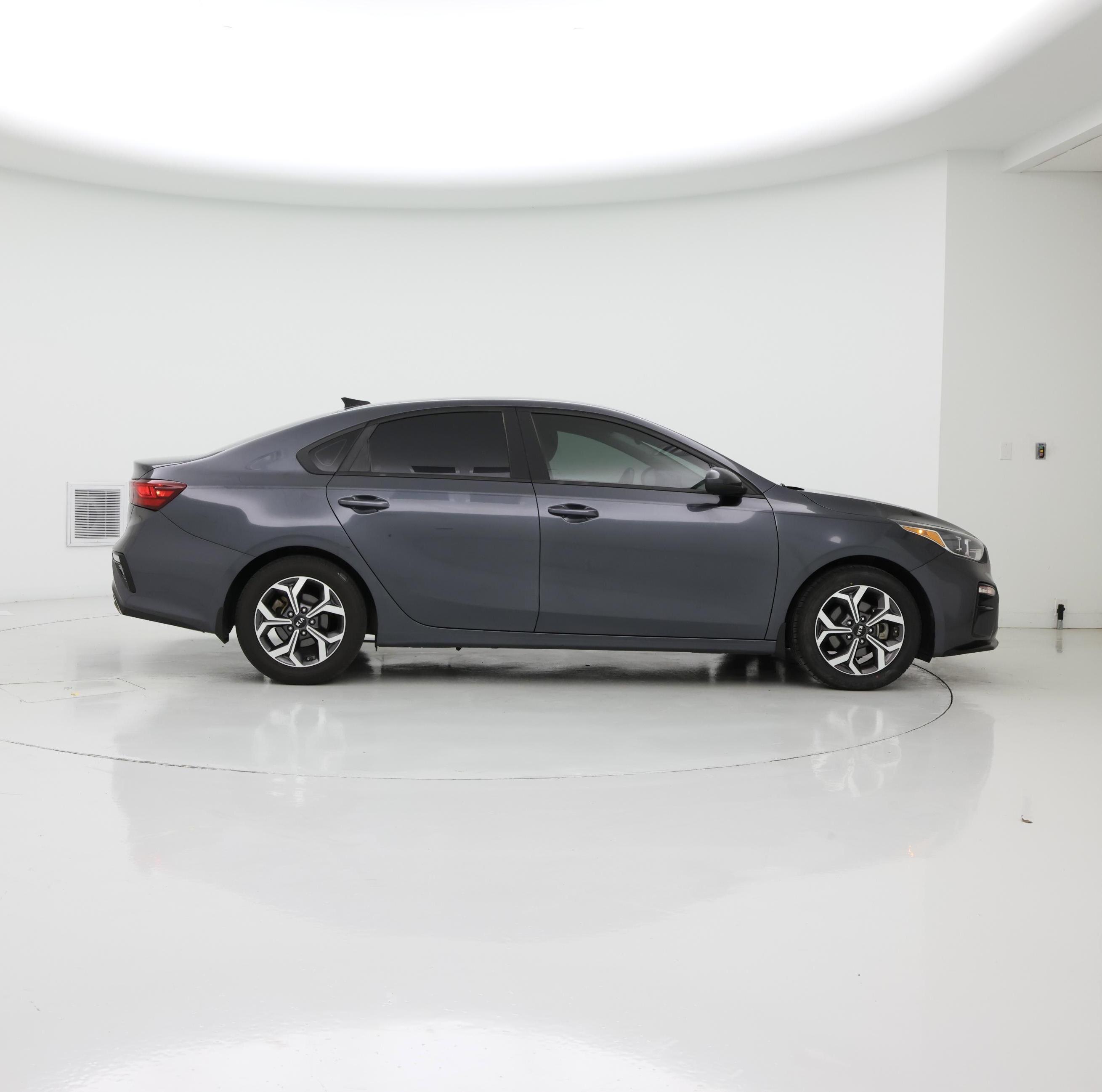 Thumbnail: 2019 Kia Forte - 7