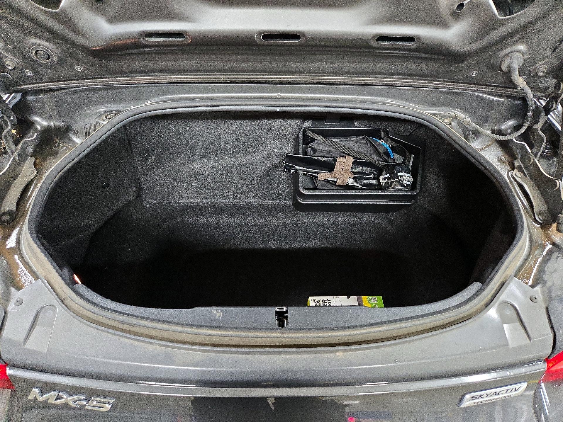 Thumbnail: 2019 Mazda MX-5 Miata - 19