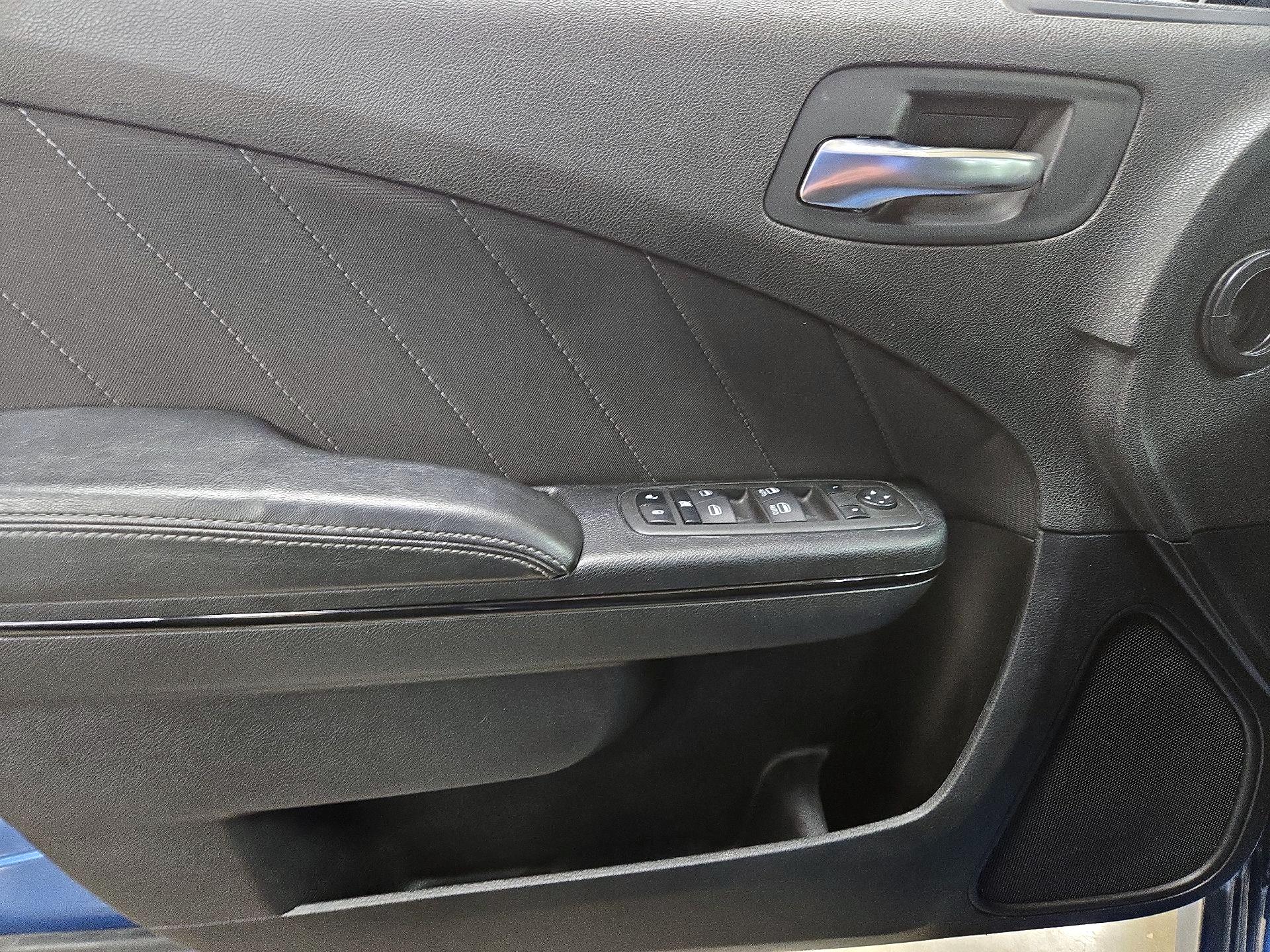 Thumbnail: 2021 Dodge Charger - 12