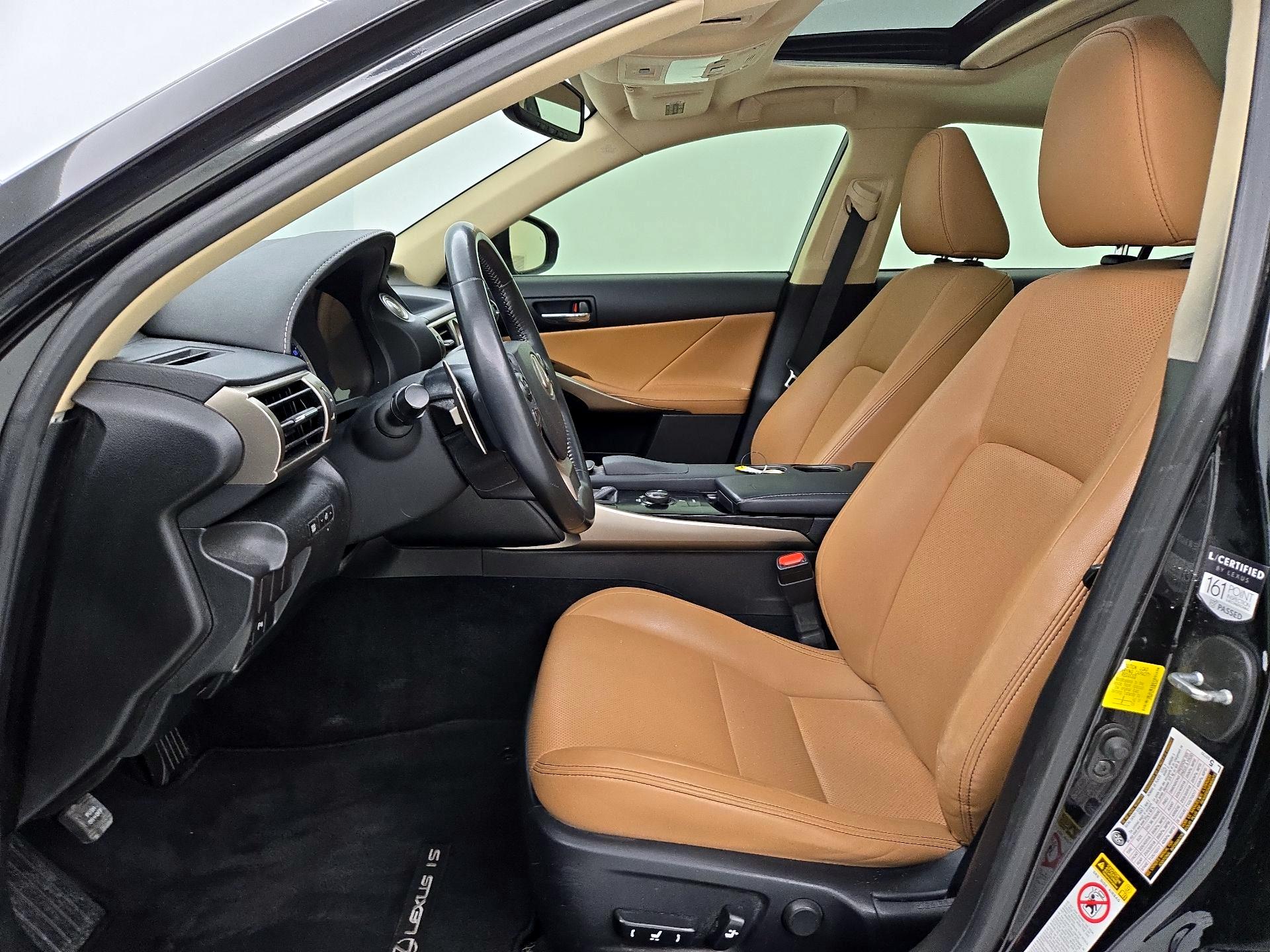 Thumbnail: 2014 Lexus IS - 11