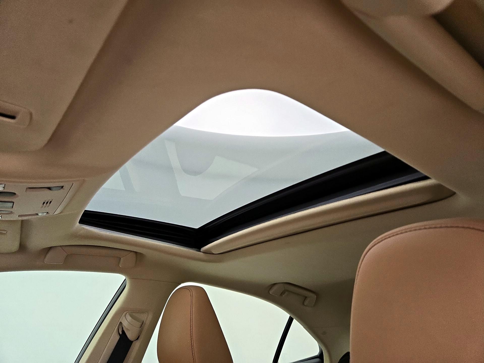 Thumbnail: 2014 Lexus IS - 19