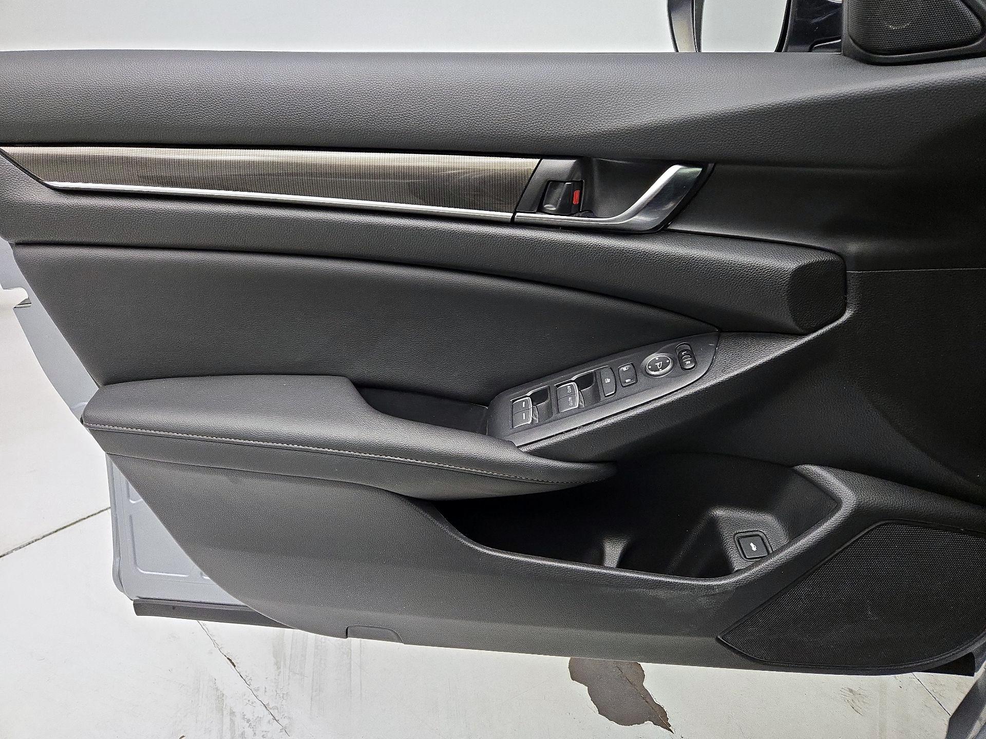 Thumbnail: 2020 Honda Accord - 12