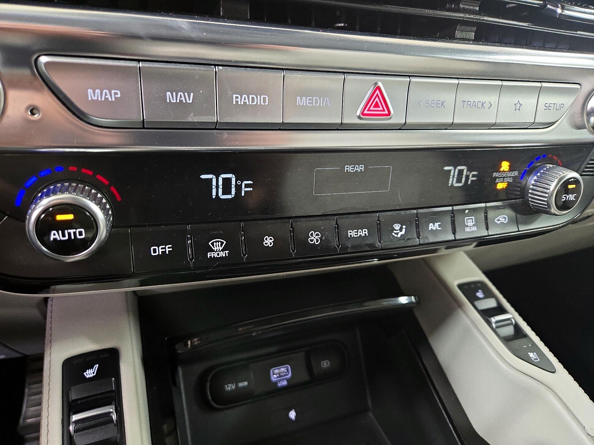 Thumbnail: 2021 Kia Telluride - 16