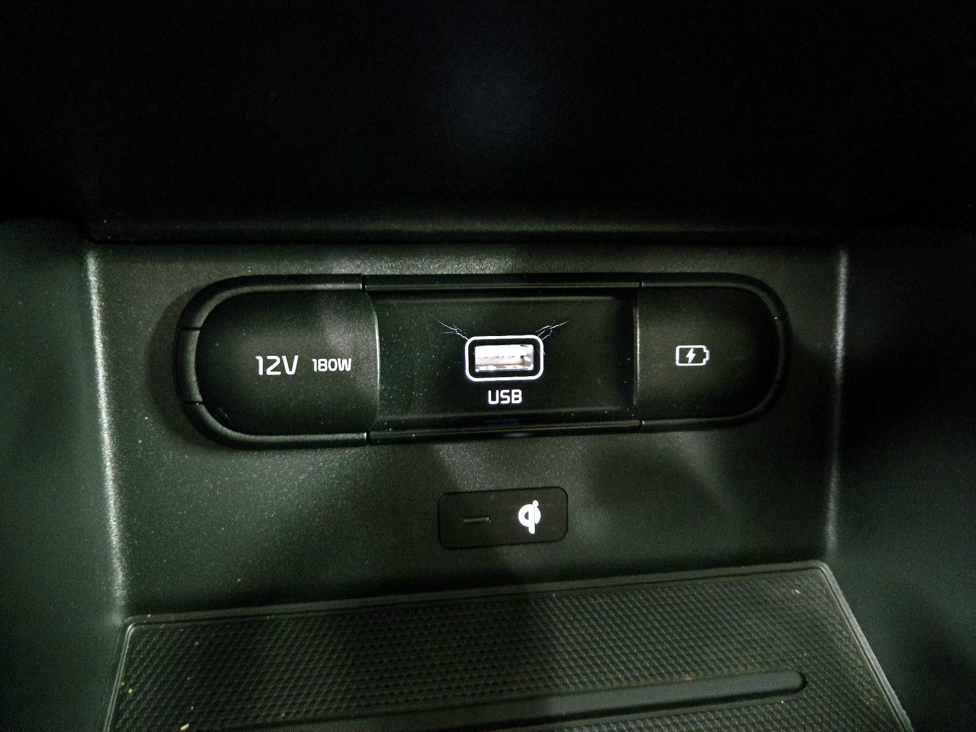 Thumbnail: 2021 Kia Telluride - 18