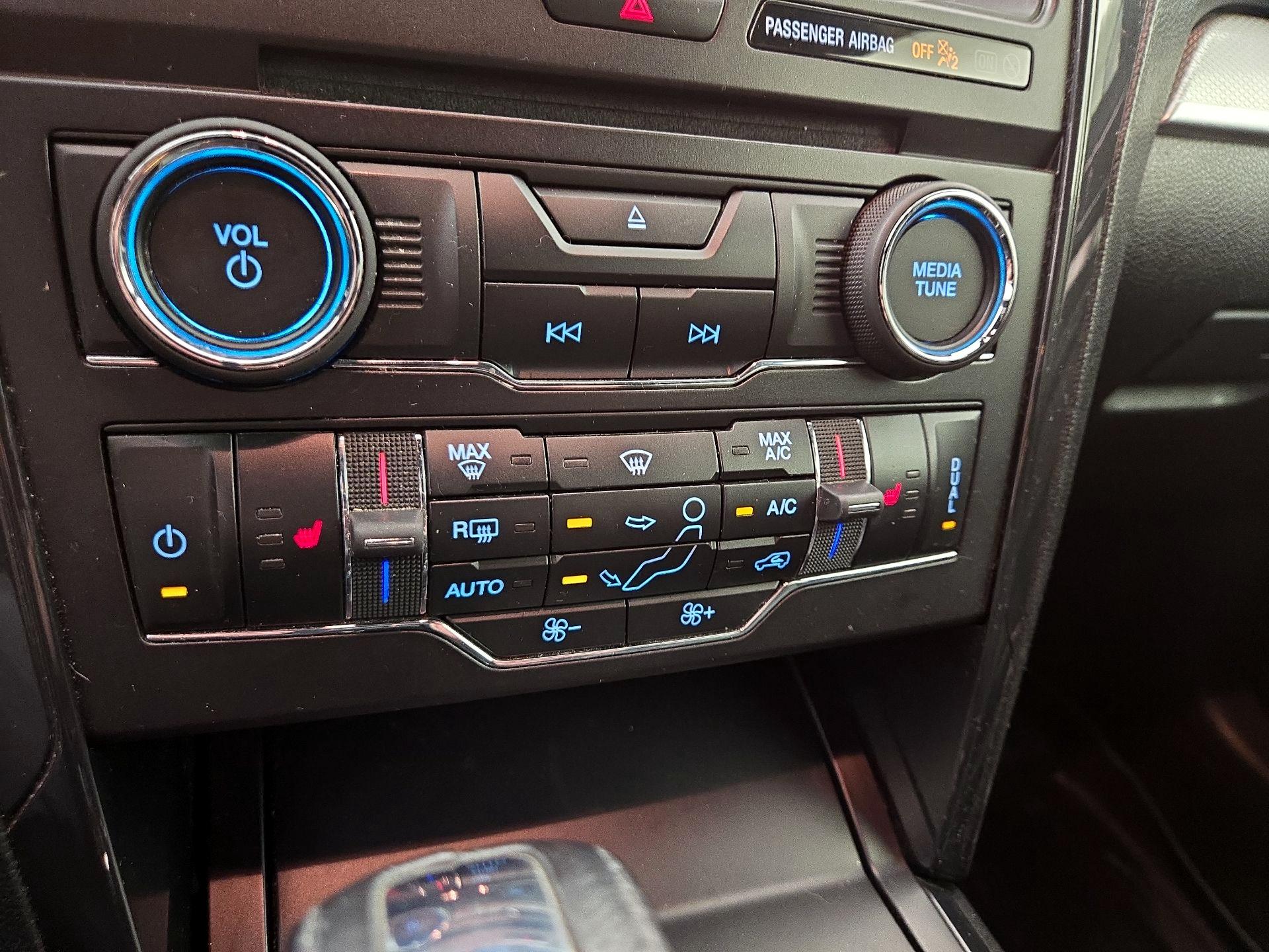 Thumbnail: 2017 Ford Explorer - 17