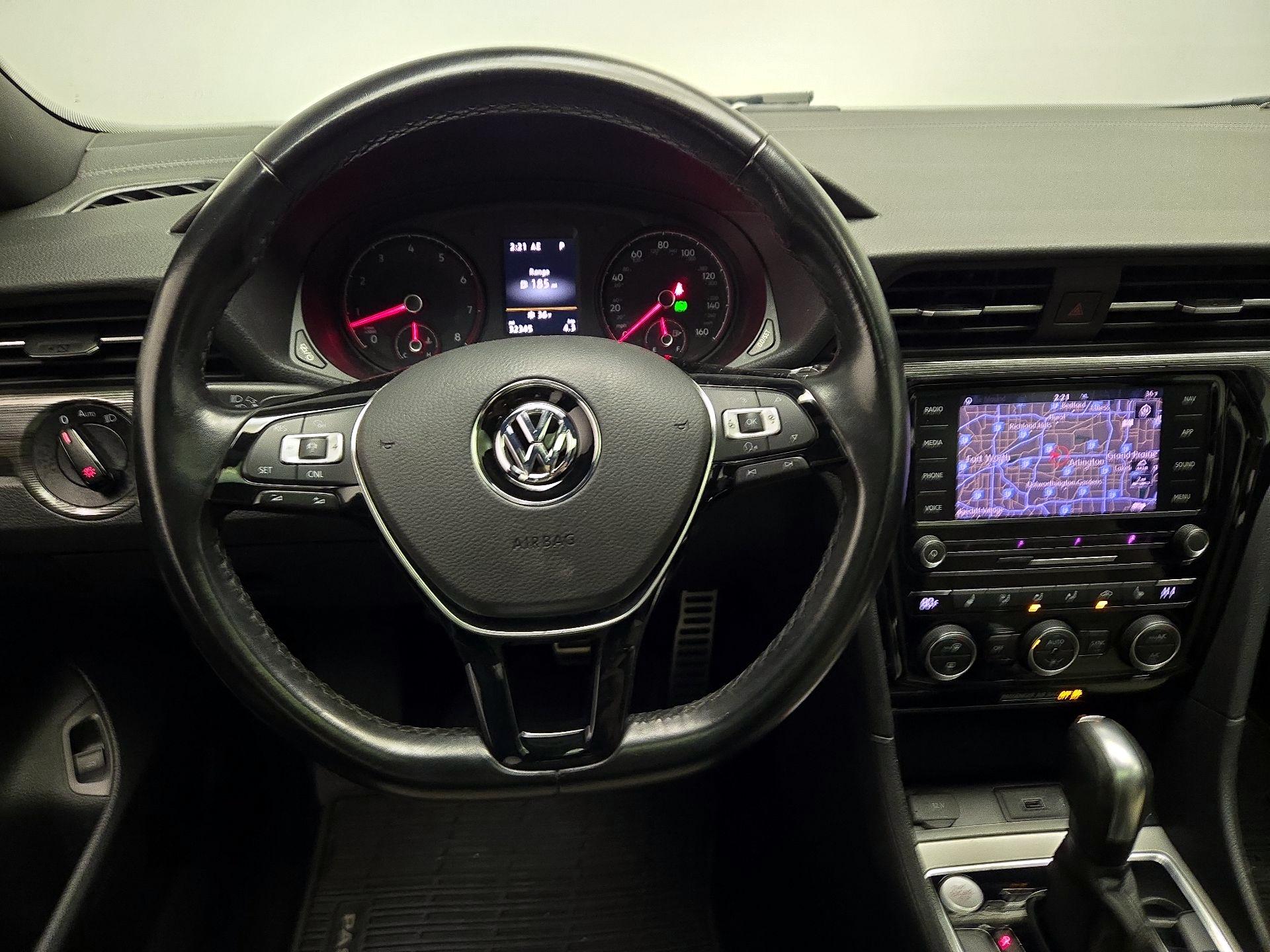 Thumbnail: 2021 Volkswagen Passat - 10