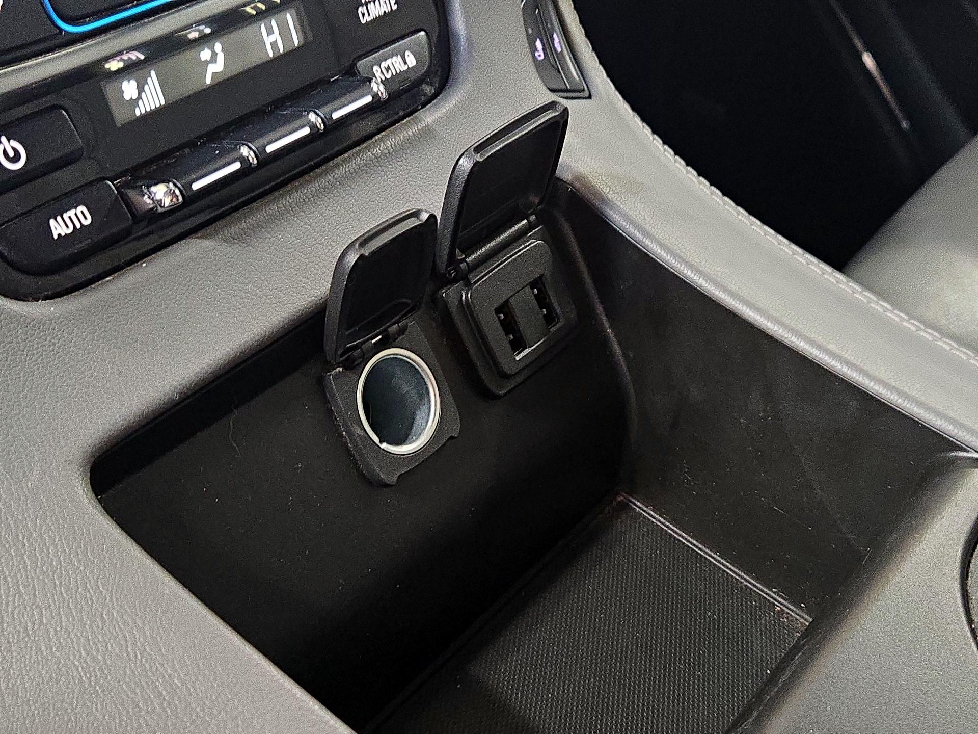 Thumbnail: 2016 Chevrolet Tahoe - 18