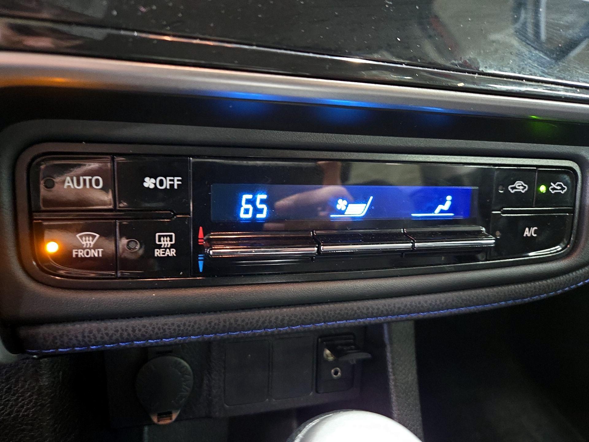 Thumbnail: 2019 Toyota Corolla - 16