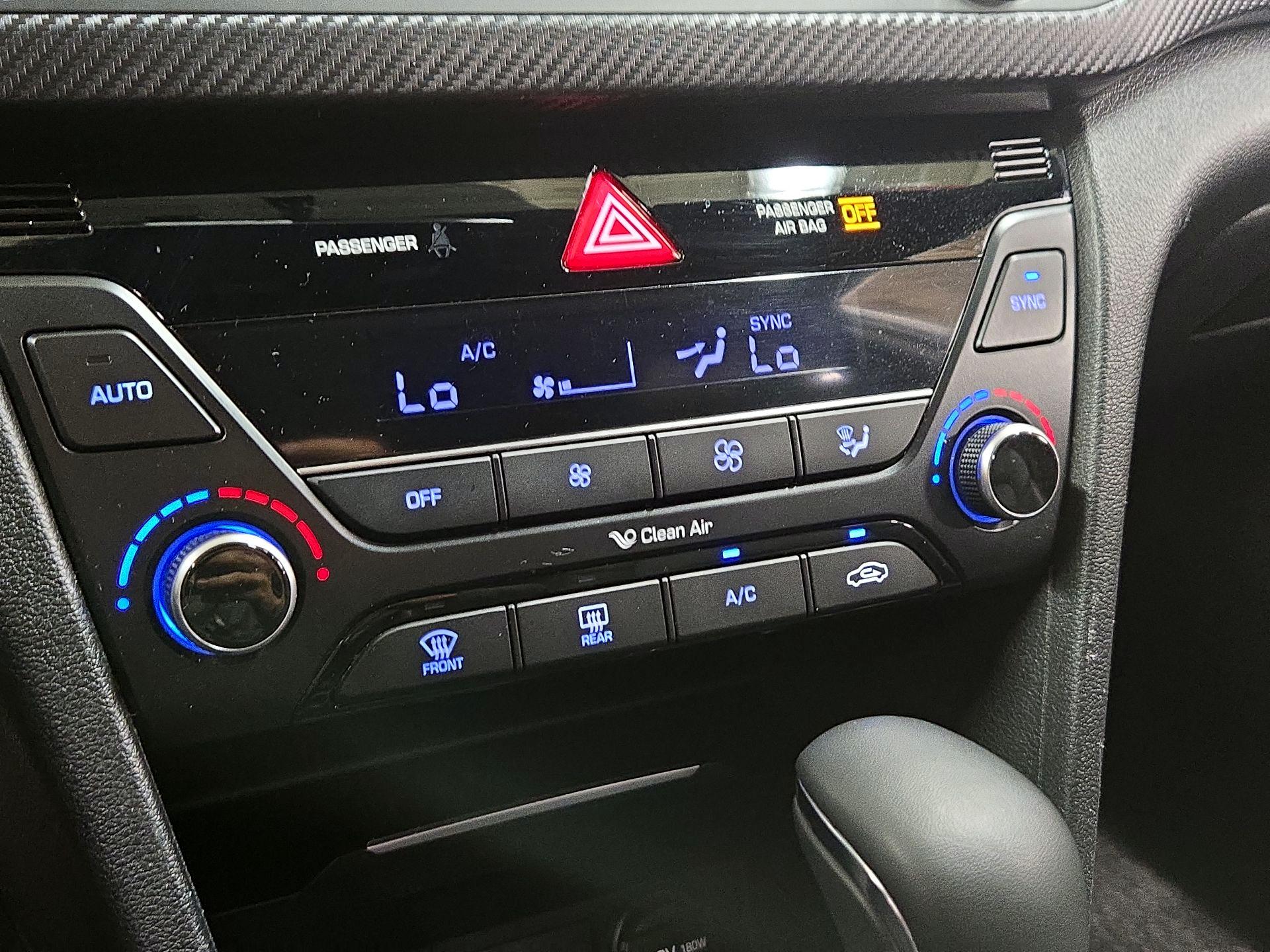 Thumbnail: 2018 Hyundai Elantra - 17