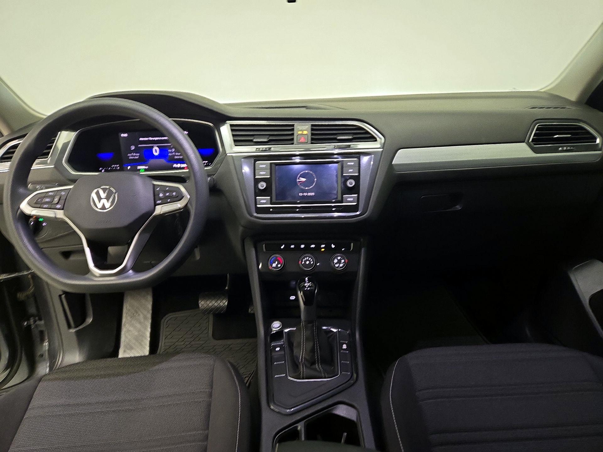 Thumbnail: 2022 Volkswagen Tiguan - 9