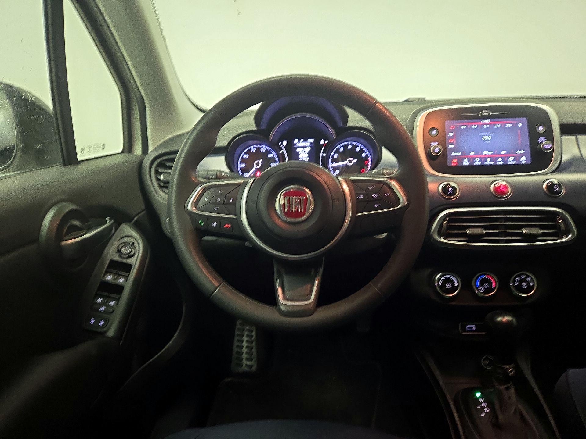 Thumbnail: 2022 Fiat 500X - 10
