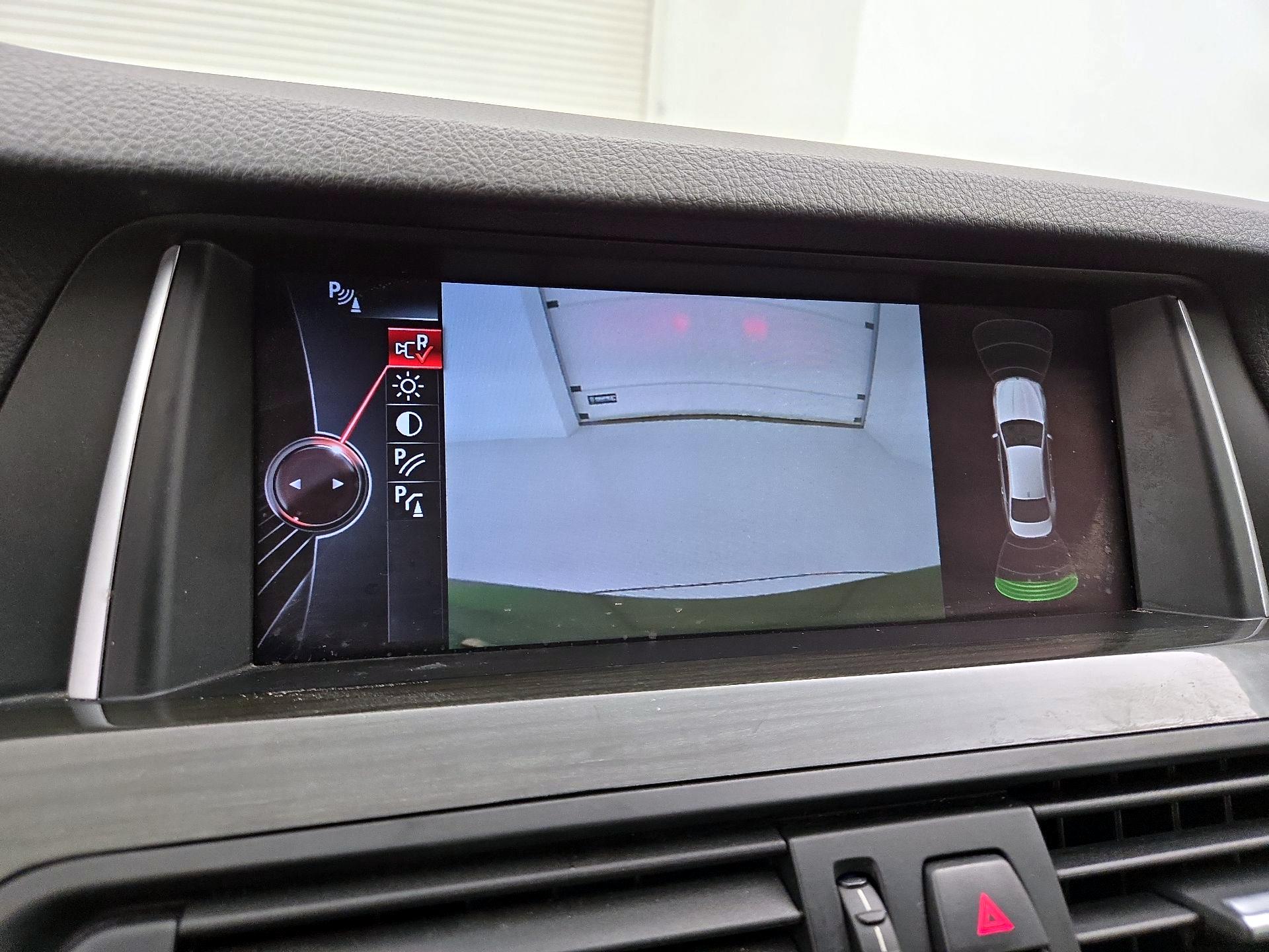 Thumbnail: 2016 BMW 5 Series - 14