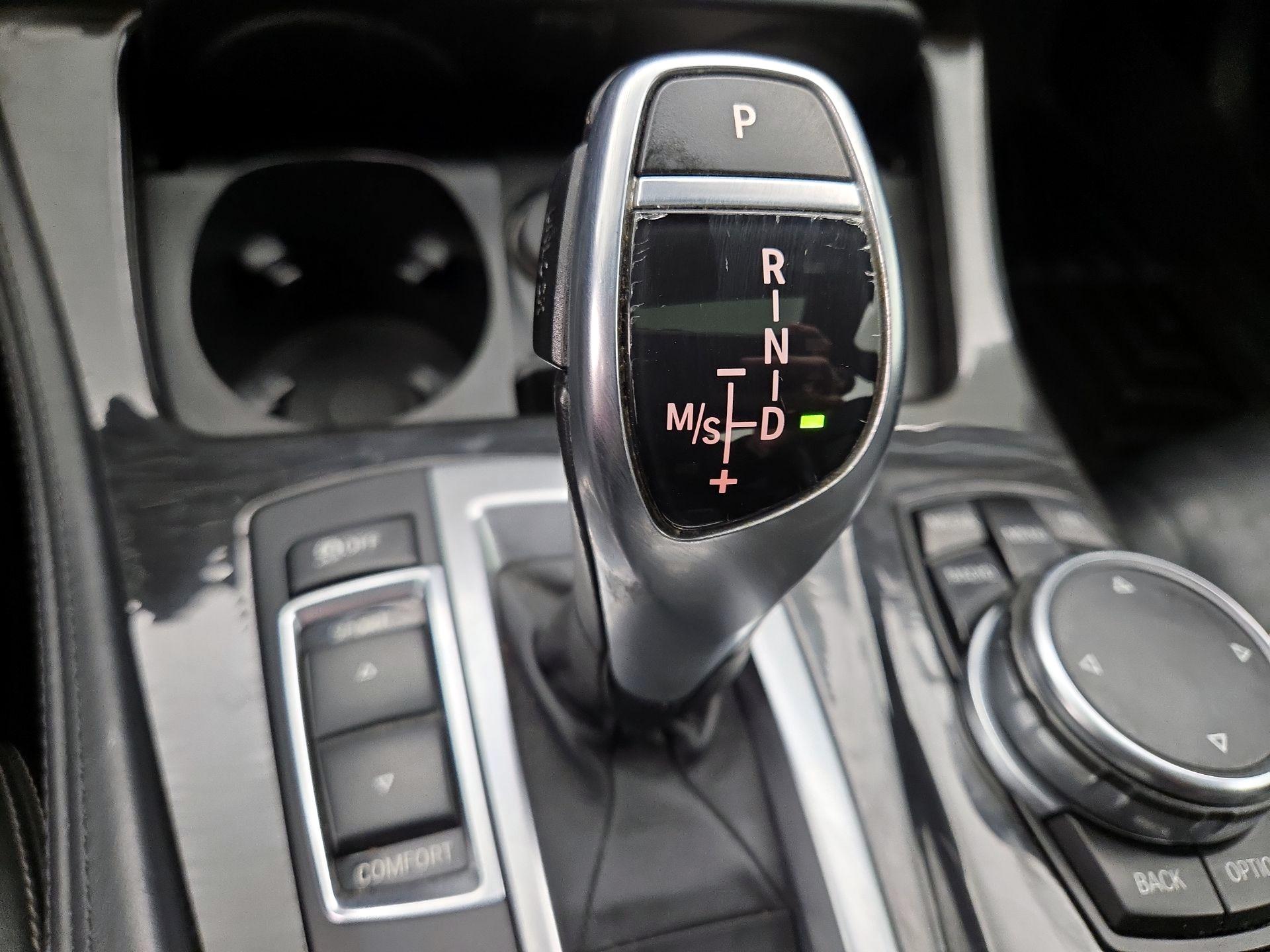 Thumbnail: 2016 BMW 5 Series - 17