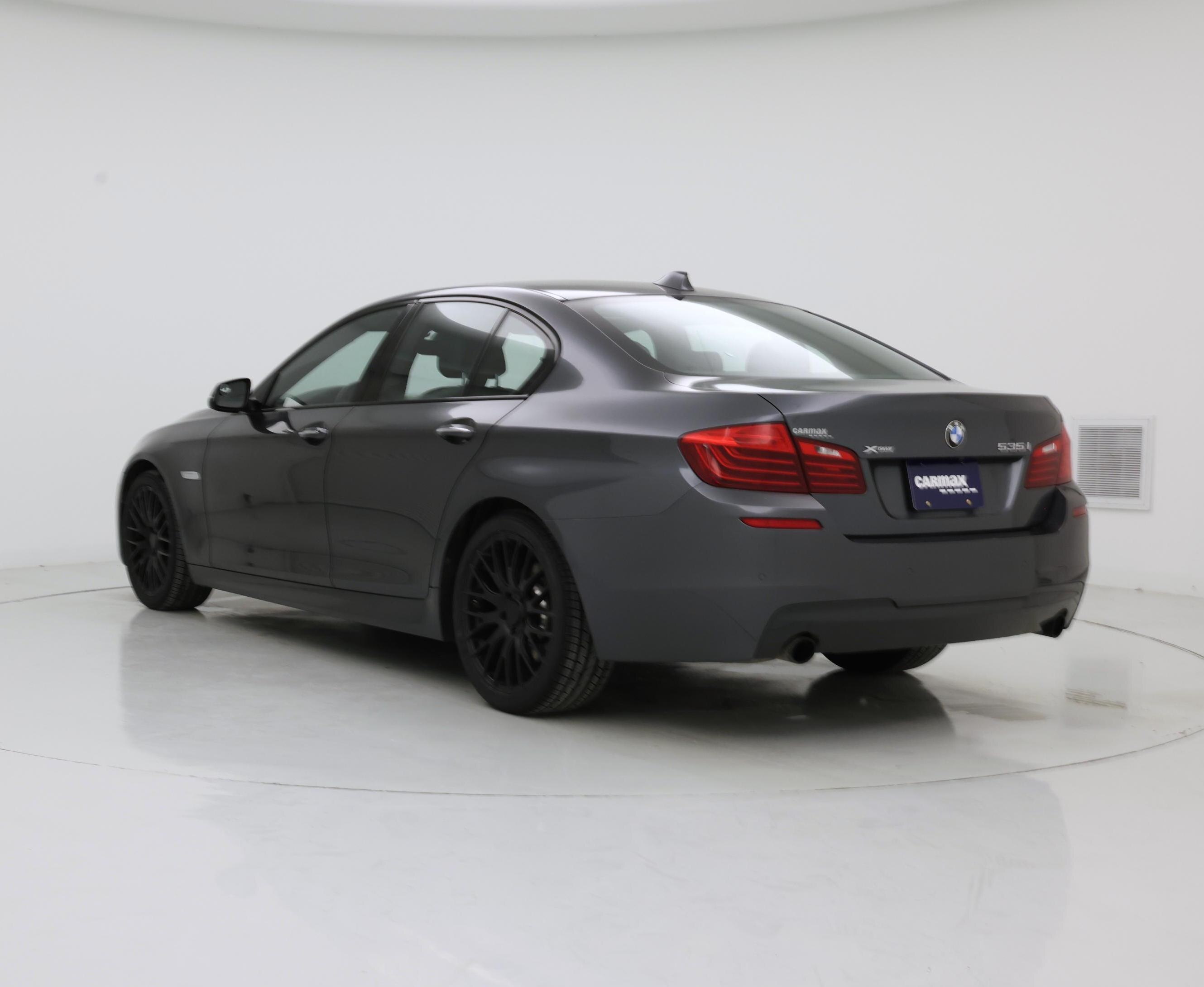 Thumbnail: 2016 BMW 5 Series - 2