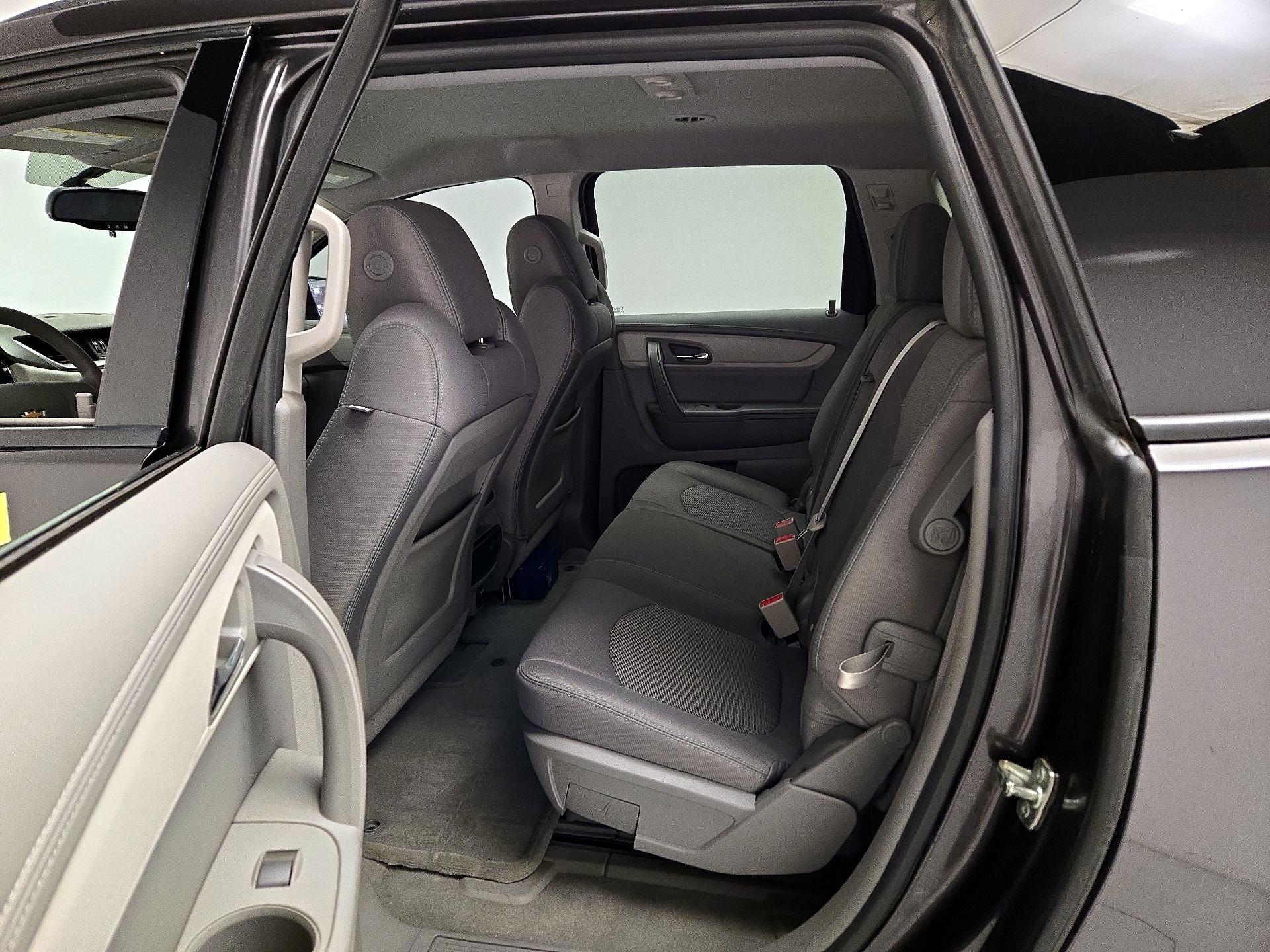 Thumbnail: 2016 Chevrolet Traverse - 19