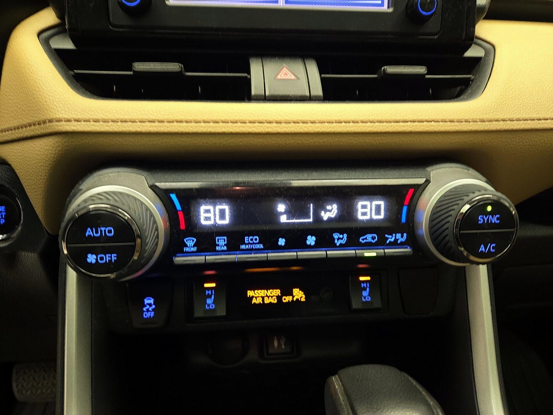 Thumbnail: 2019 Toyota RAV4 - 16