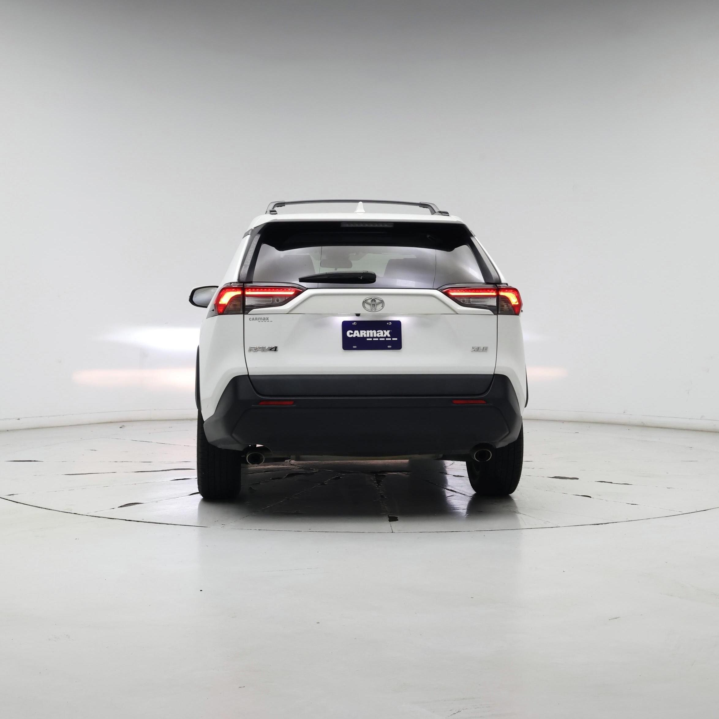 Thumbnail: 2019 Toyota RAV4 - 6