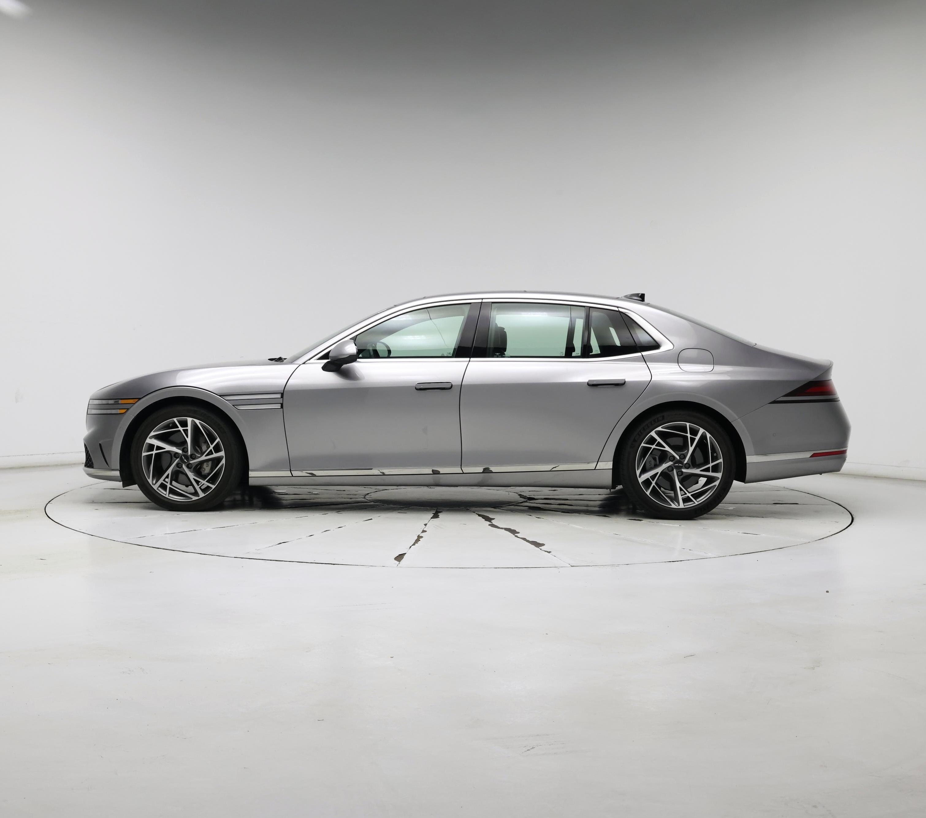 Thumbnail: 2023 Genesis G90 - 3