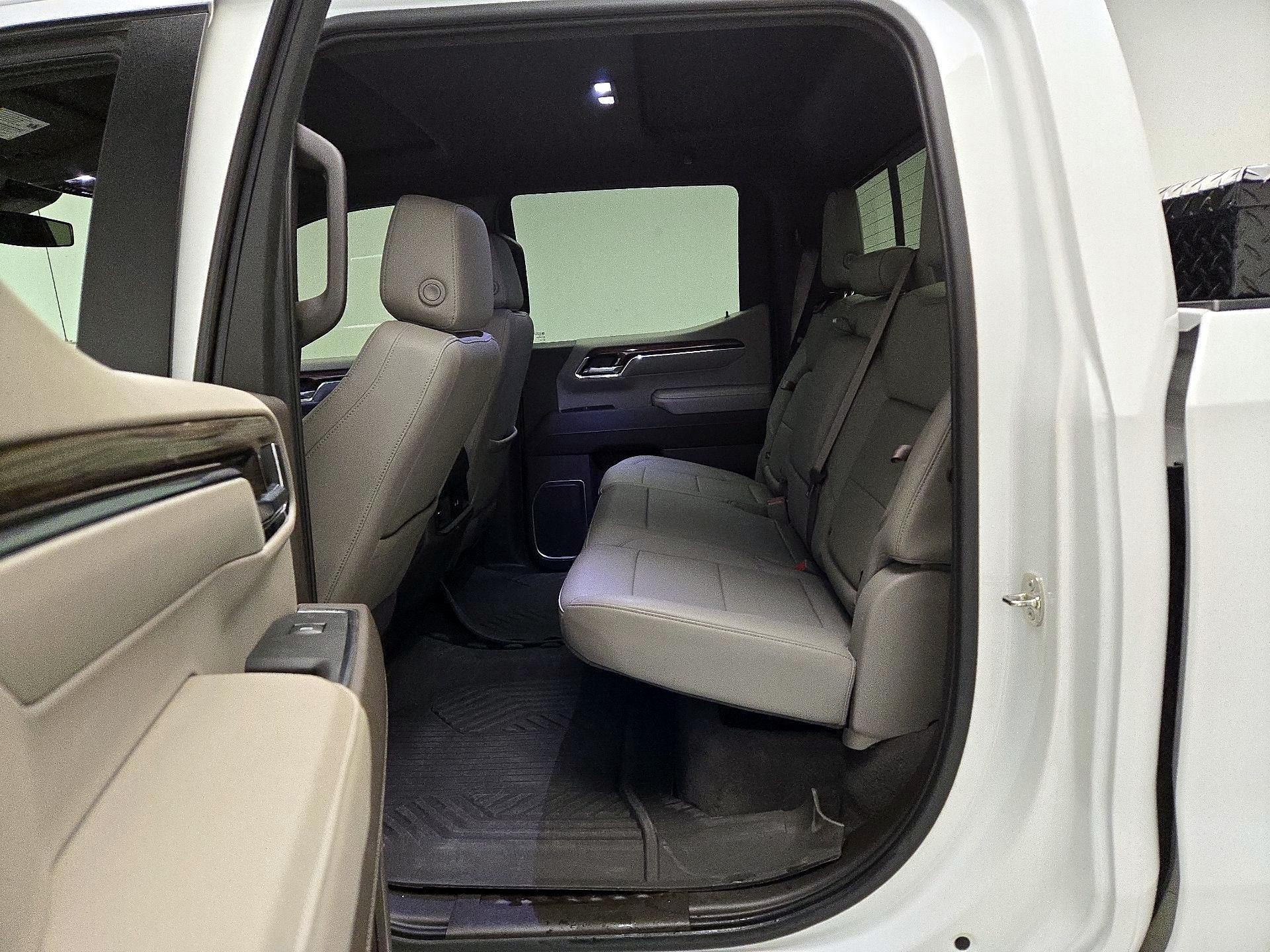 Thumbnail: 2023 Chevrolet Silverado 1500 - 19