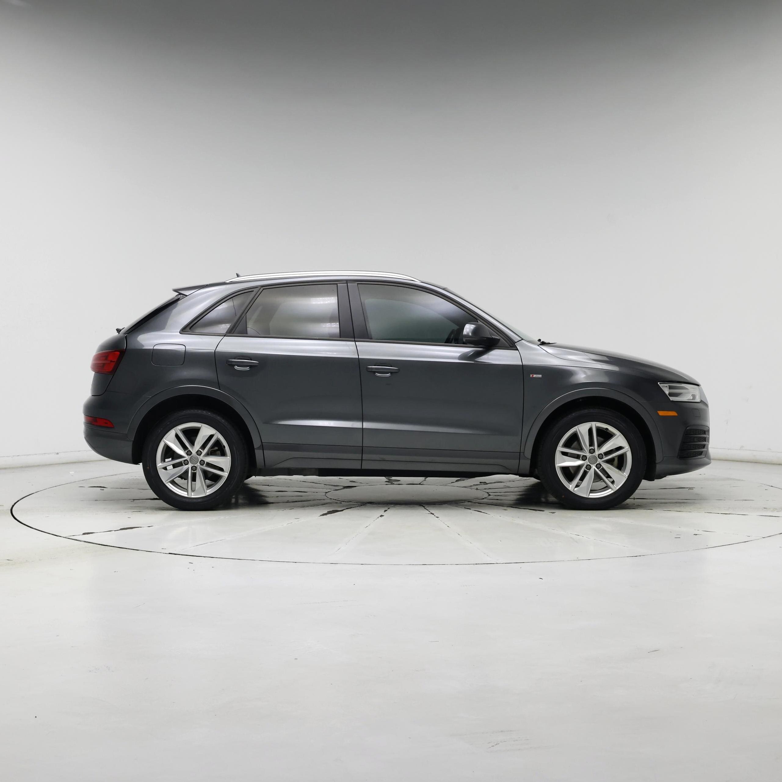 Thumbnail: 2018 Audi Q3 - 7