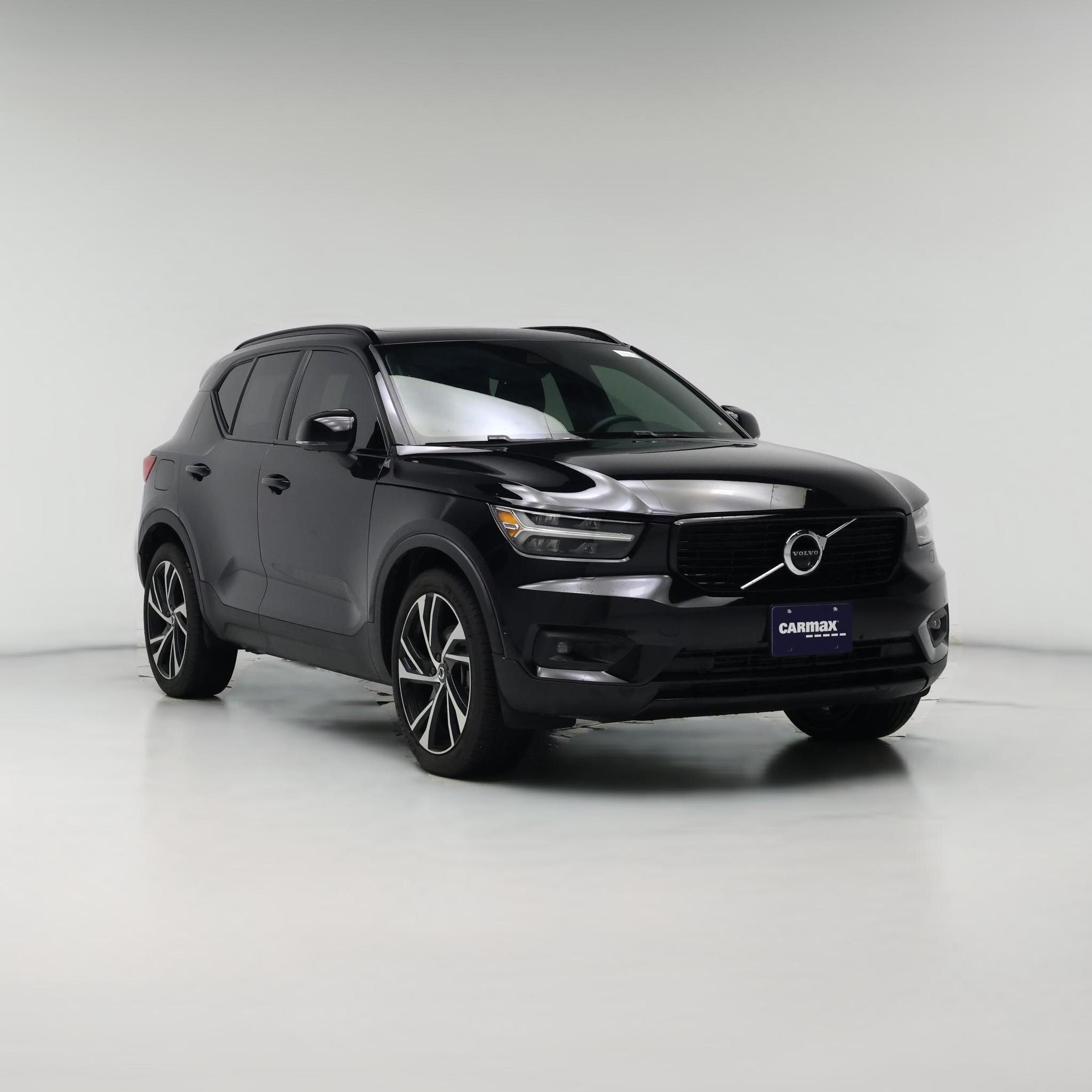 Thumbnail: 2022 Volvo XC40 - 1
