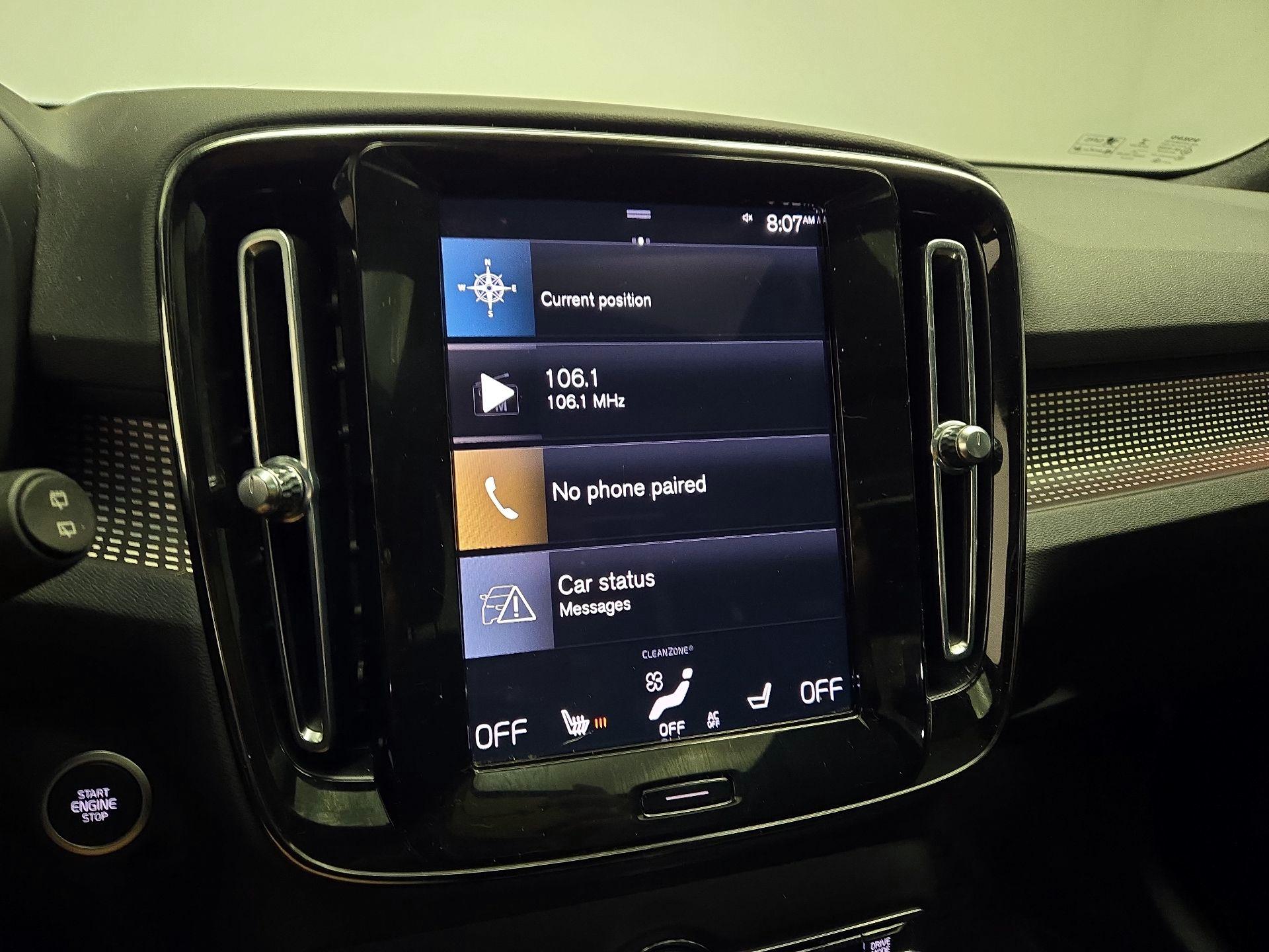 Thumbnail: 2022 Volvo XC40 - 15