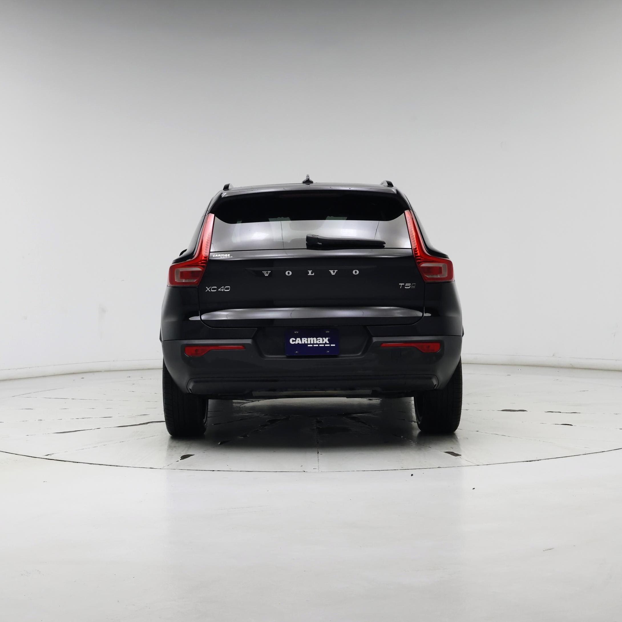 Thumbnail: 2022 Volvo XC40 - 6