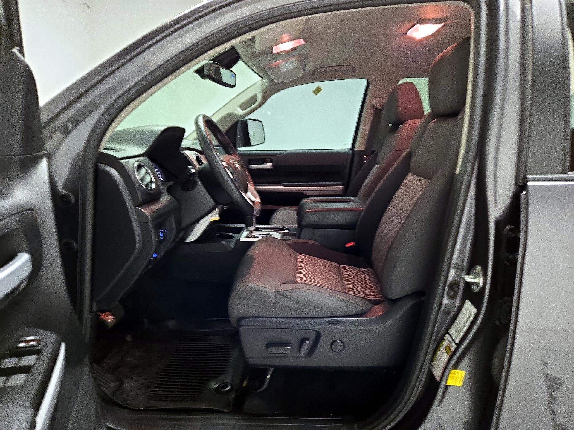 Thumbnail: 2021 Toyota Tundra - 11