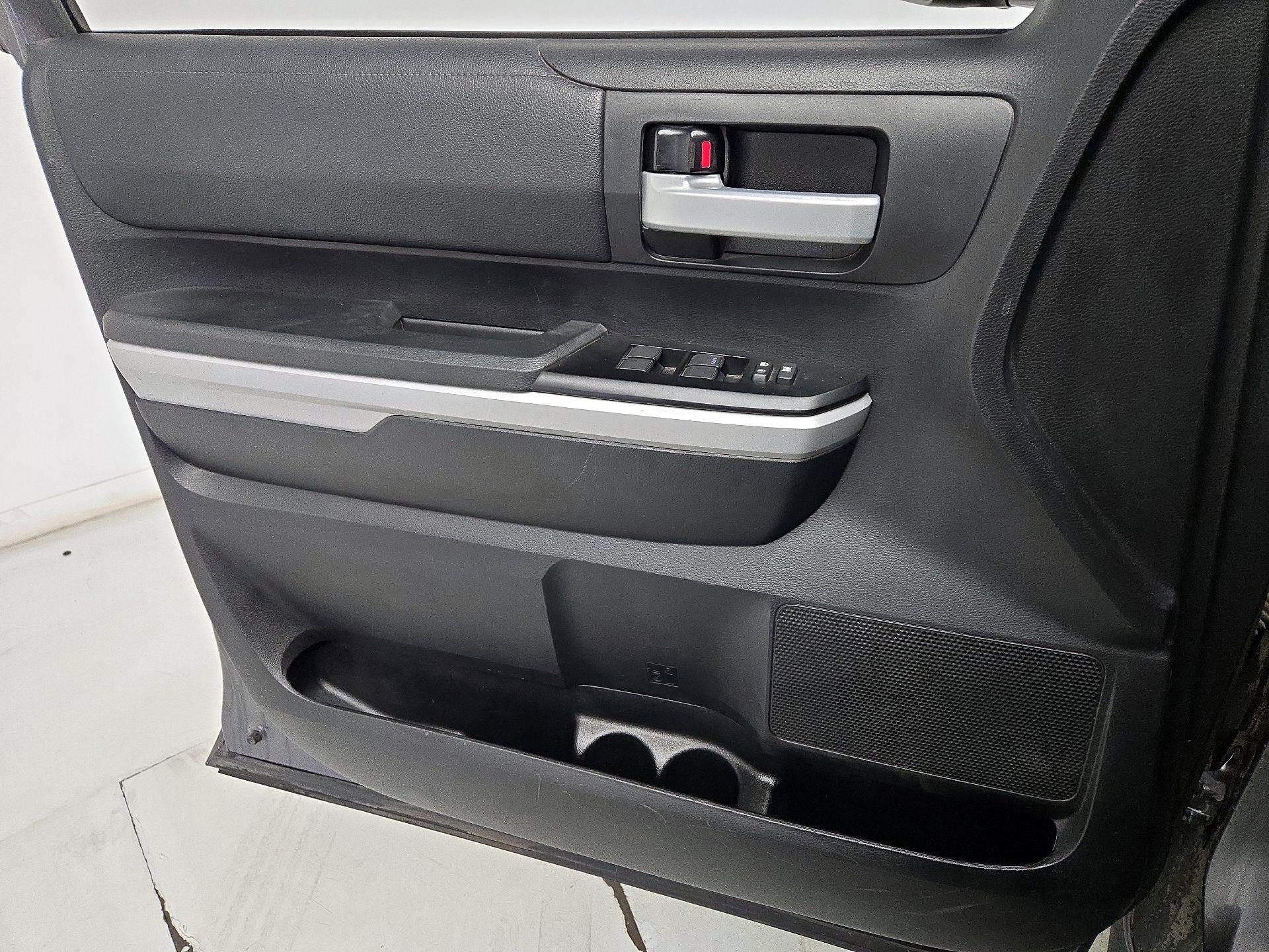 Thumbnail: 2021 Toyota Tundra - 12