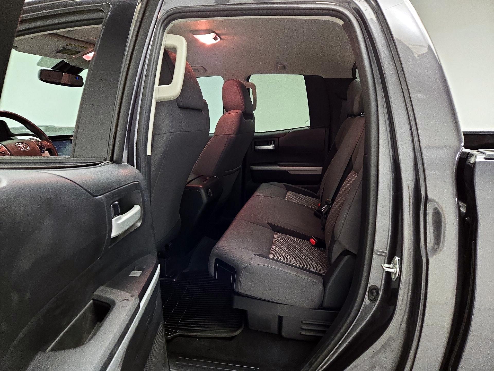 Thumbnail: 2021 Toyota Tundra - 19