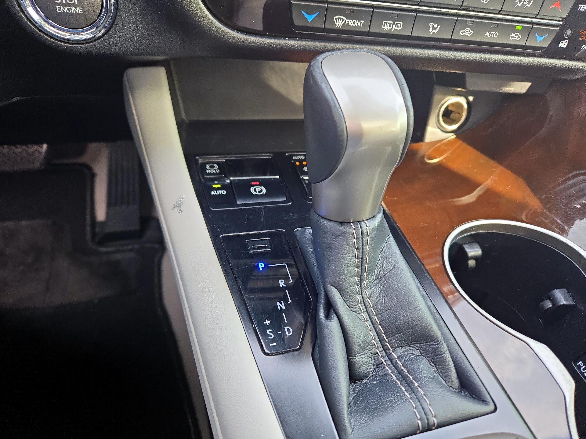 Thumbnail: 2017 Lexus RX - 18