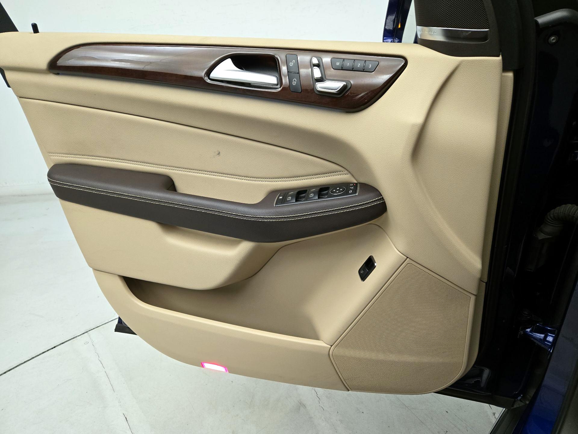 Thumbnail: 2018 Mercedes-Benz GLE - 12