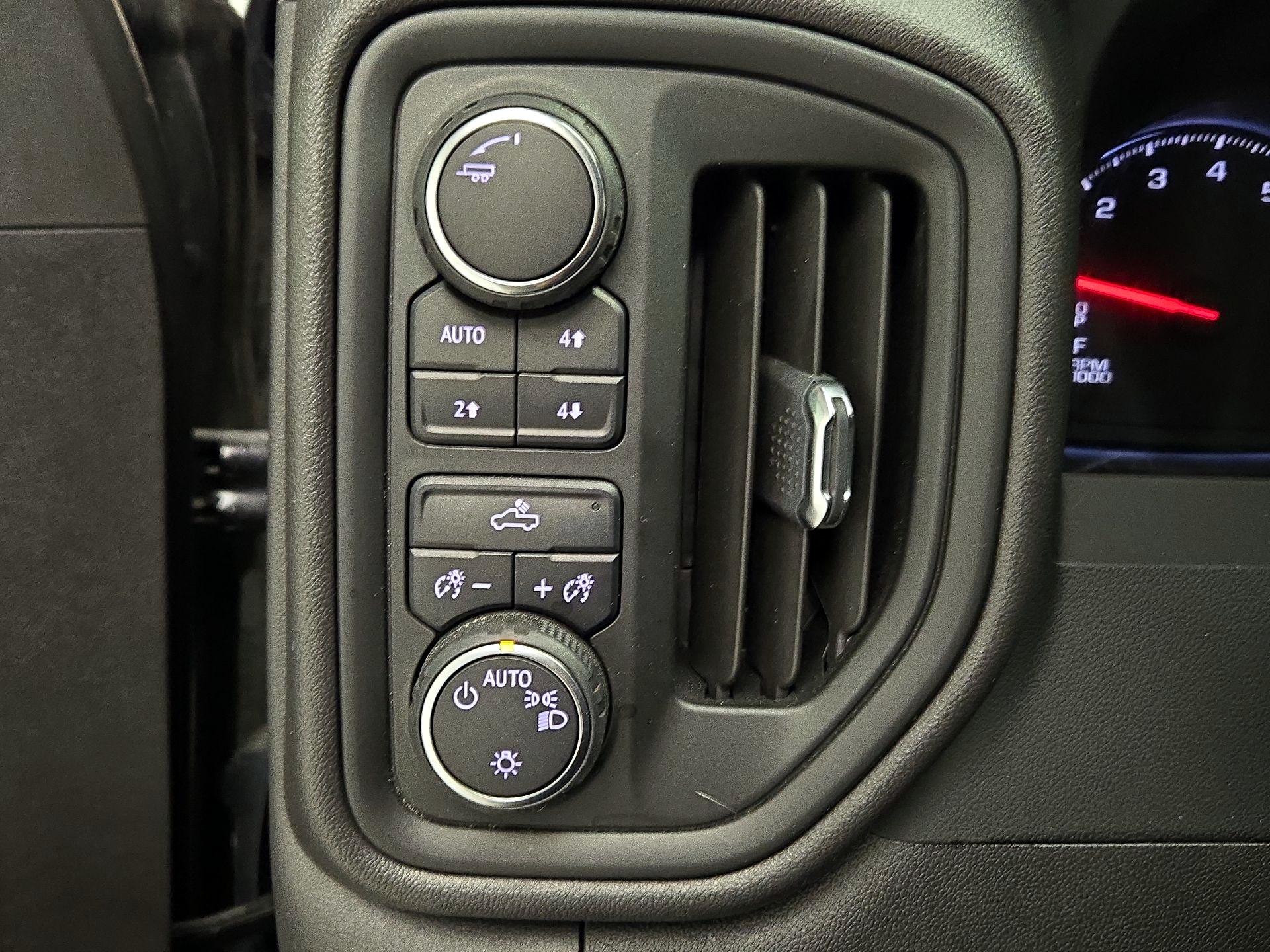 Thumbnail: 2024 Chevrolet Silverado 1500 - 13