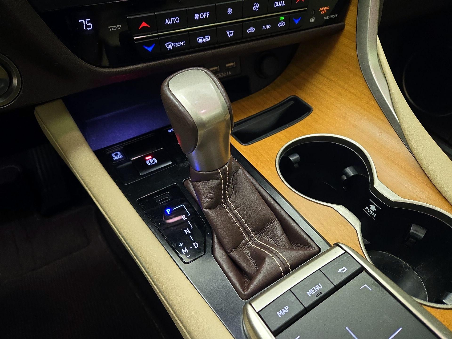 Thumbnail: 2020 Lexus RX - 16