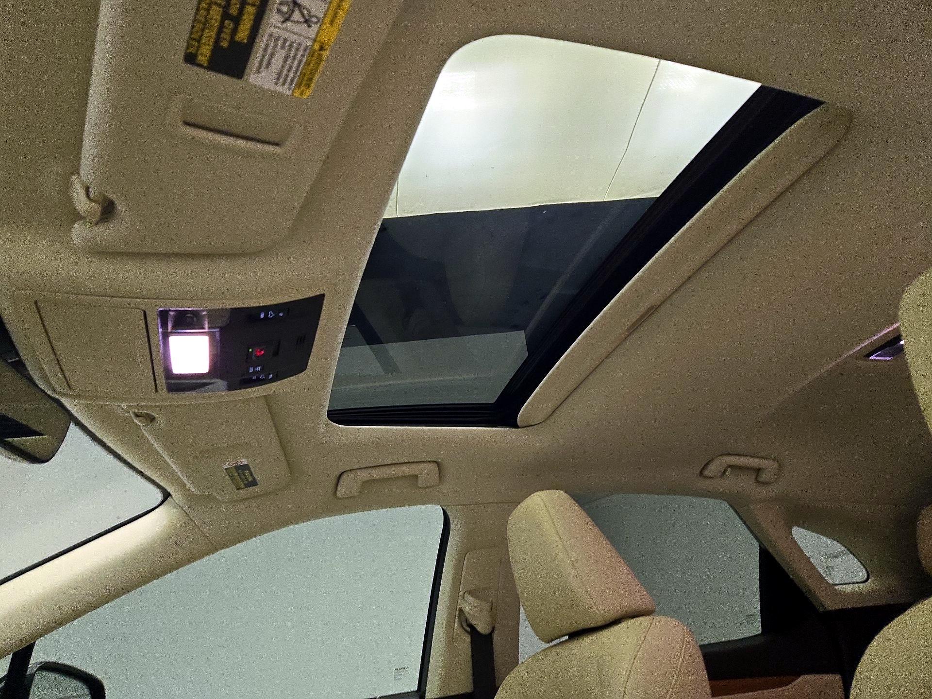 Thumbnail: 2020 Lexus RX - 18