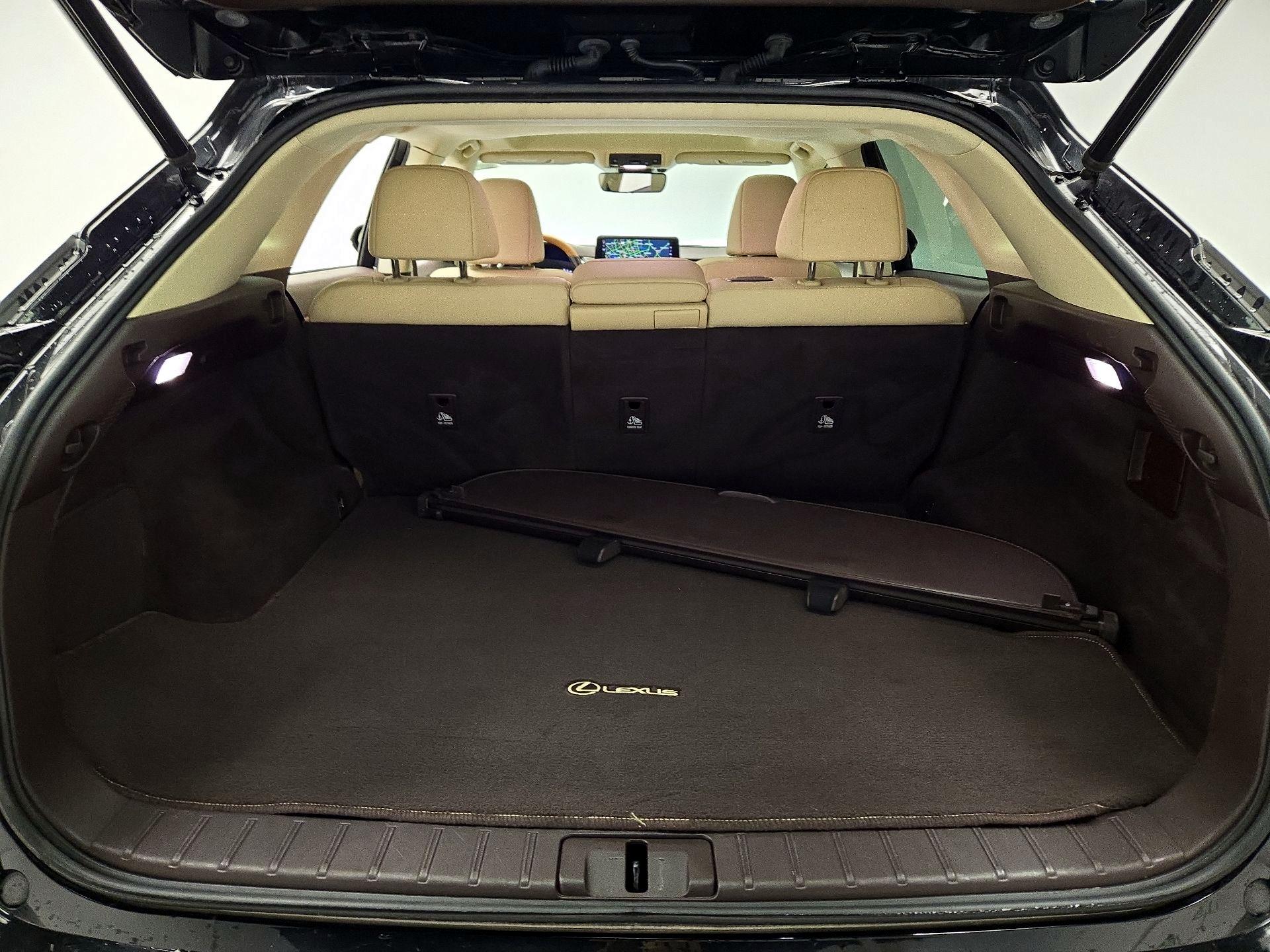 Thumbnail: 2020 Lexus RX - 20