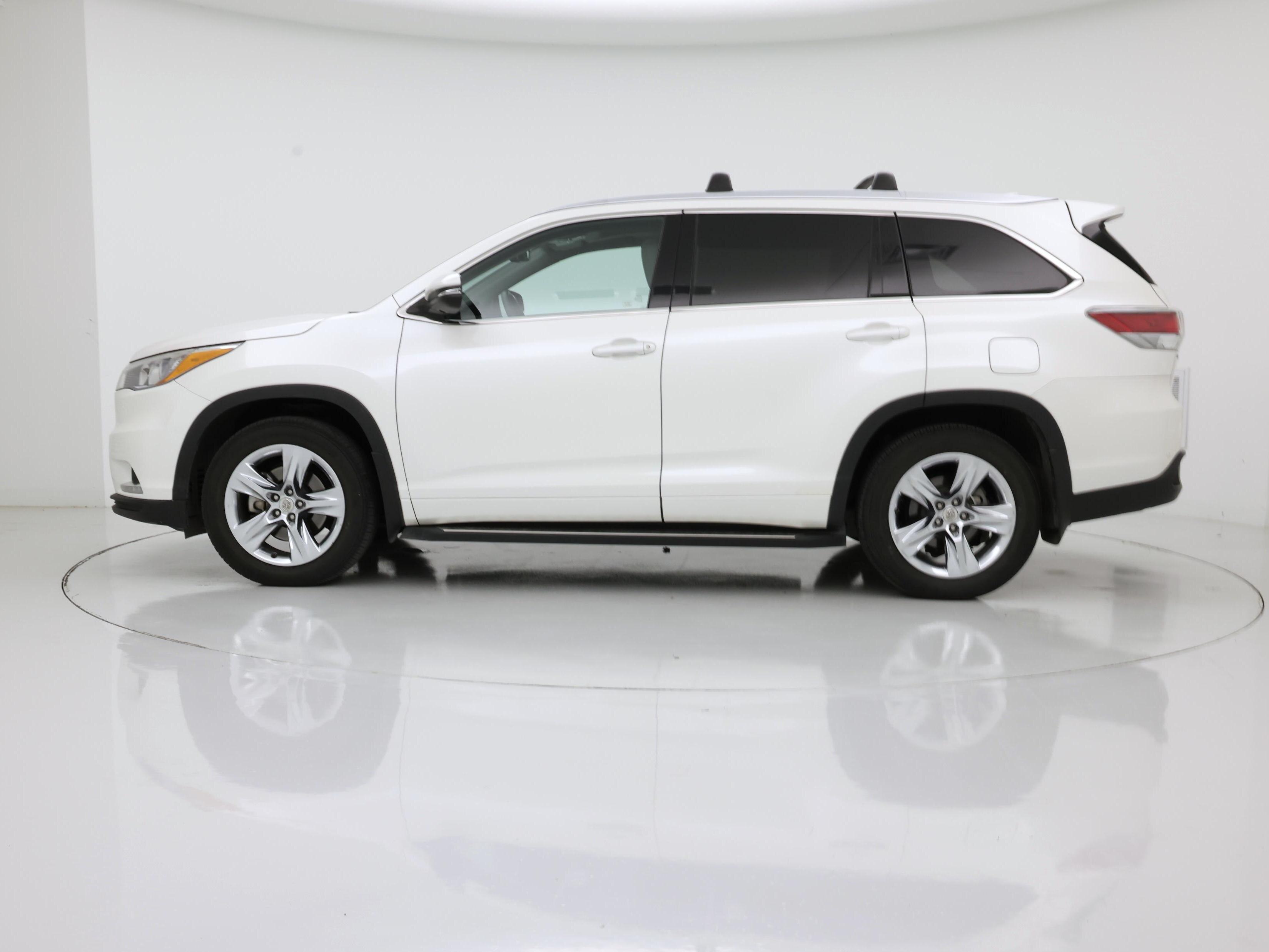 Thumbnail: 2015 Toyota Highlander - 3