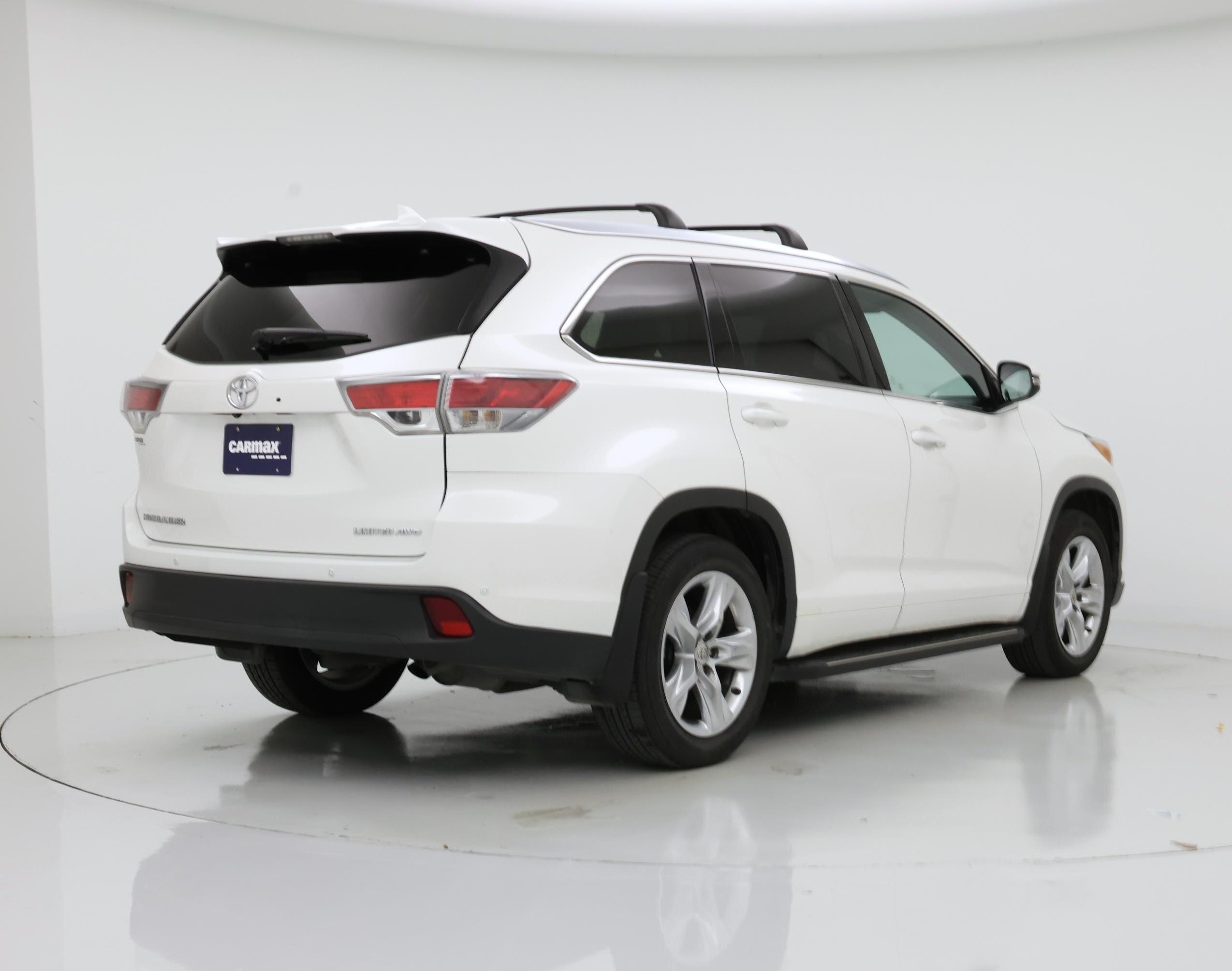 Thumbnail: 2015 Toyota Highlander - 8