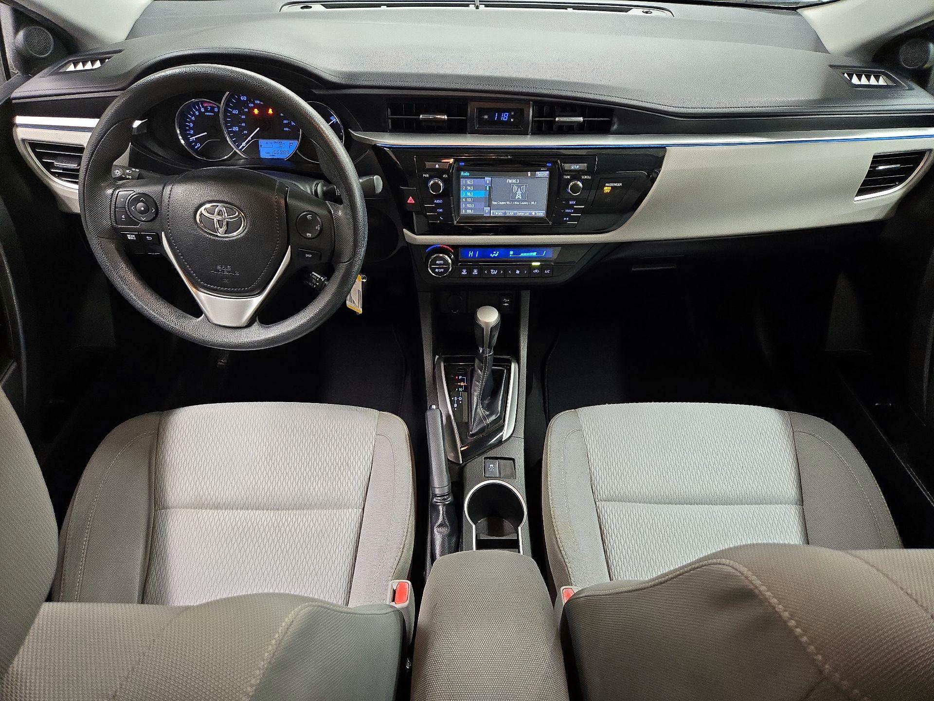 Thumbnail: 2015 Toyota Corolla - 9