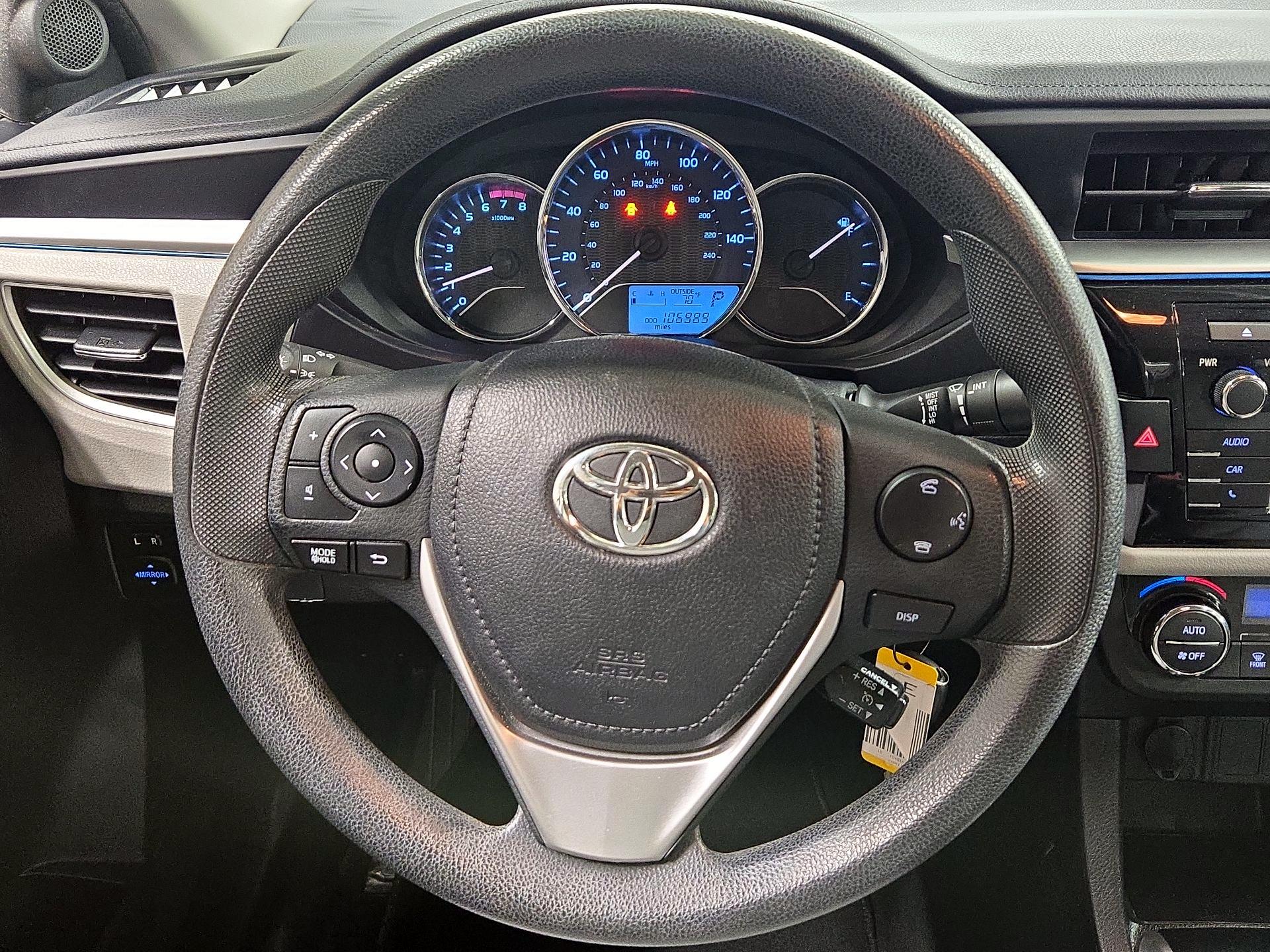 Thumbnail: 2015 Toyota Corolla - 10