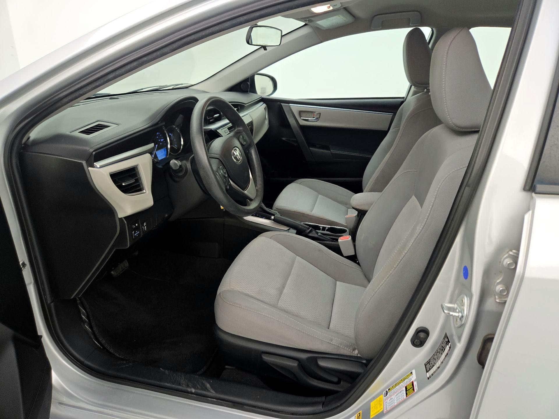 Thumbnail: 2015 Toyota Corolla - 11