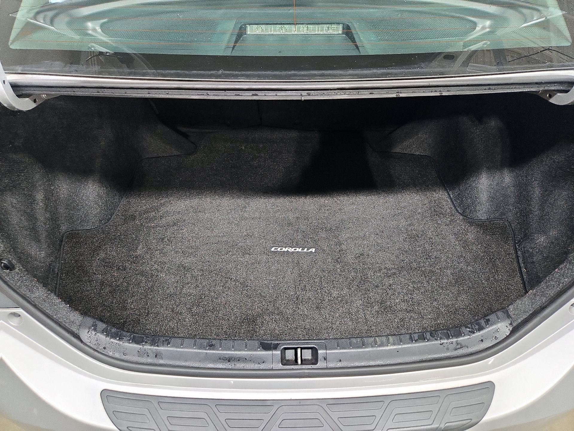 Thumbnail: 2015 Toyota Corolla - 20