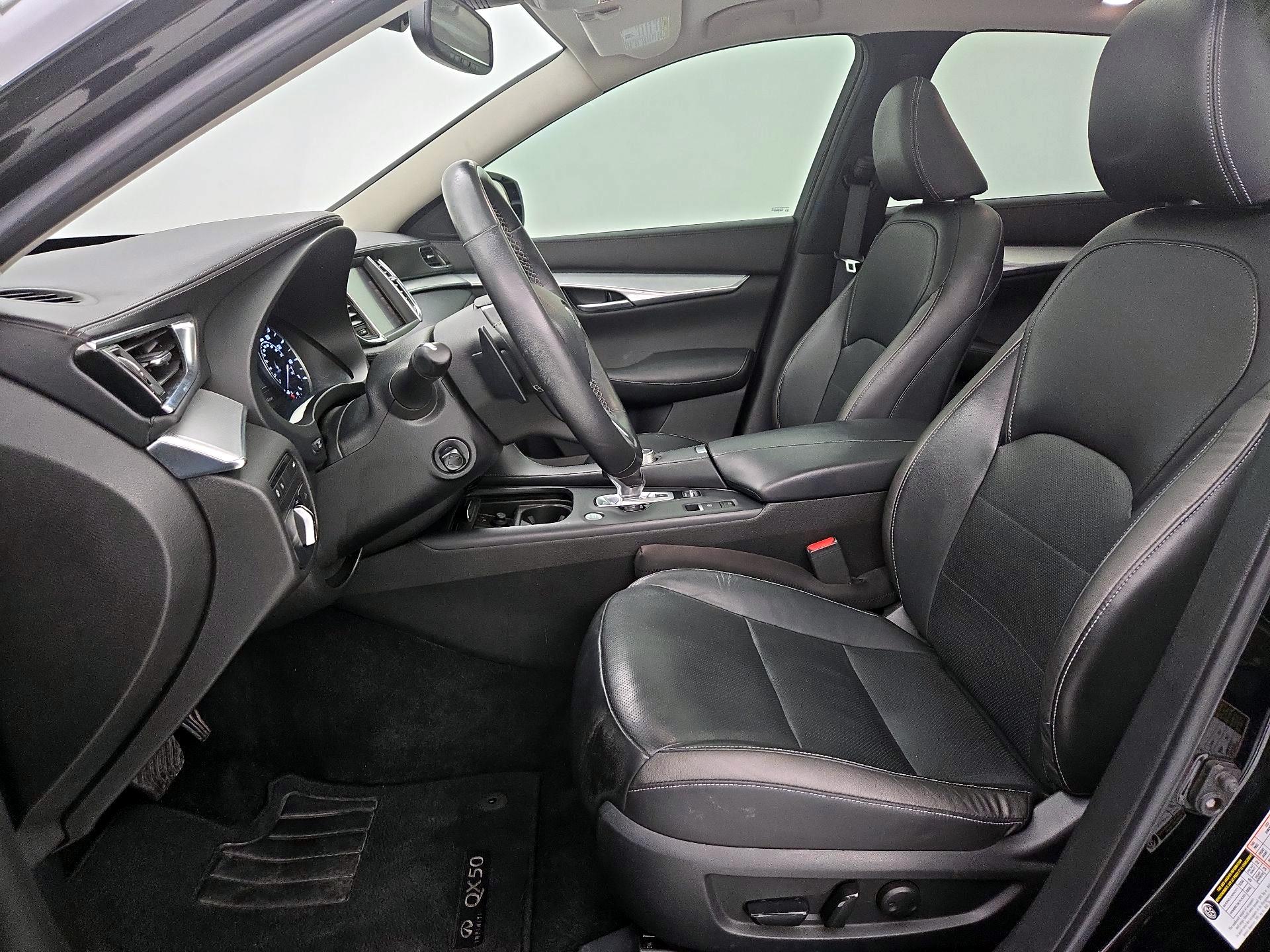 Thumbnail: 2019 INFINITI QX50 - 11