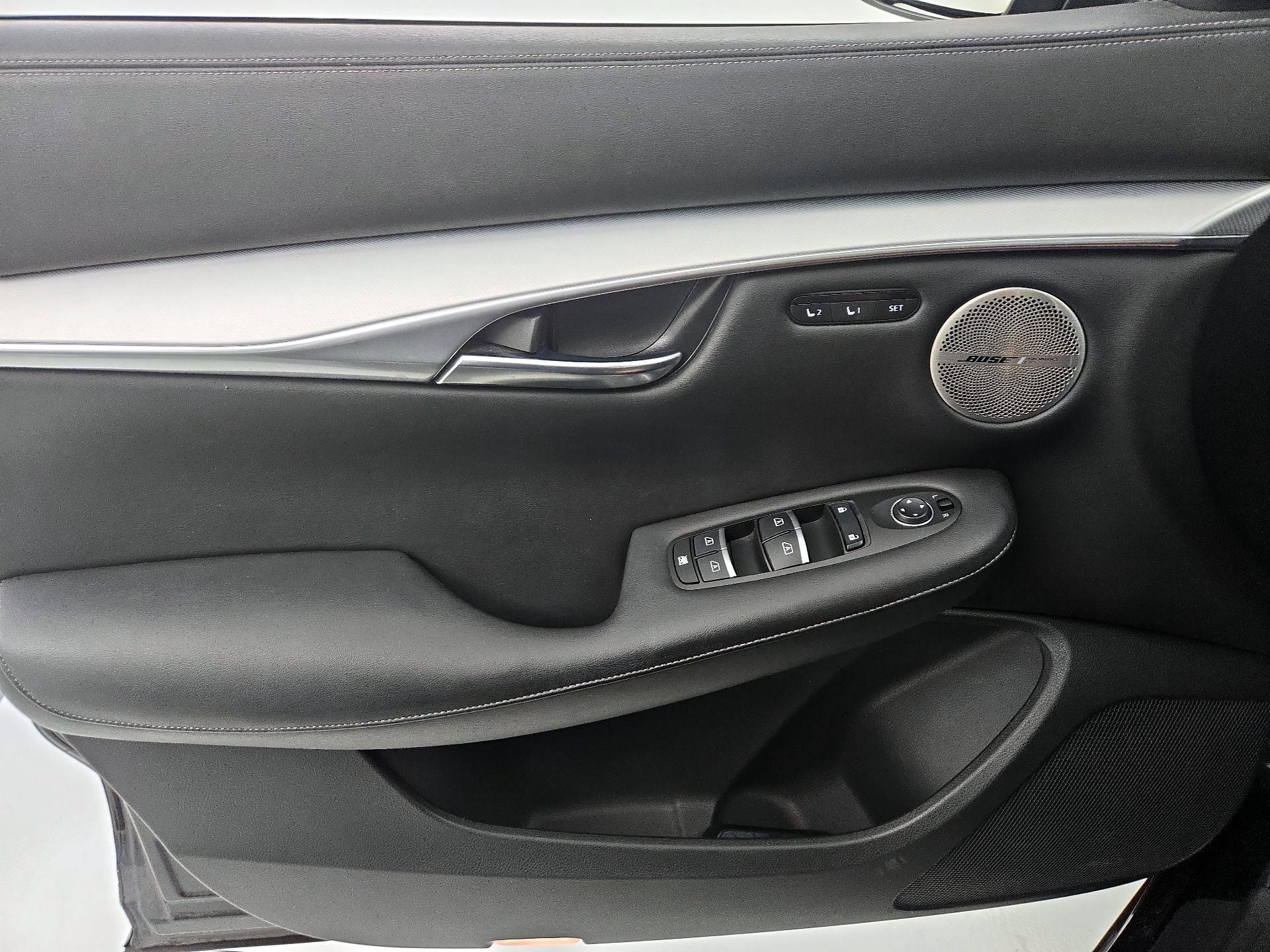 Thumbnail: 2019 INFINITI QX50 - 12