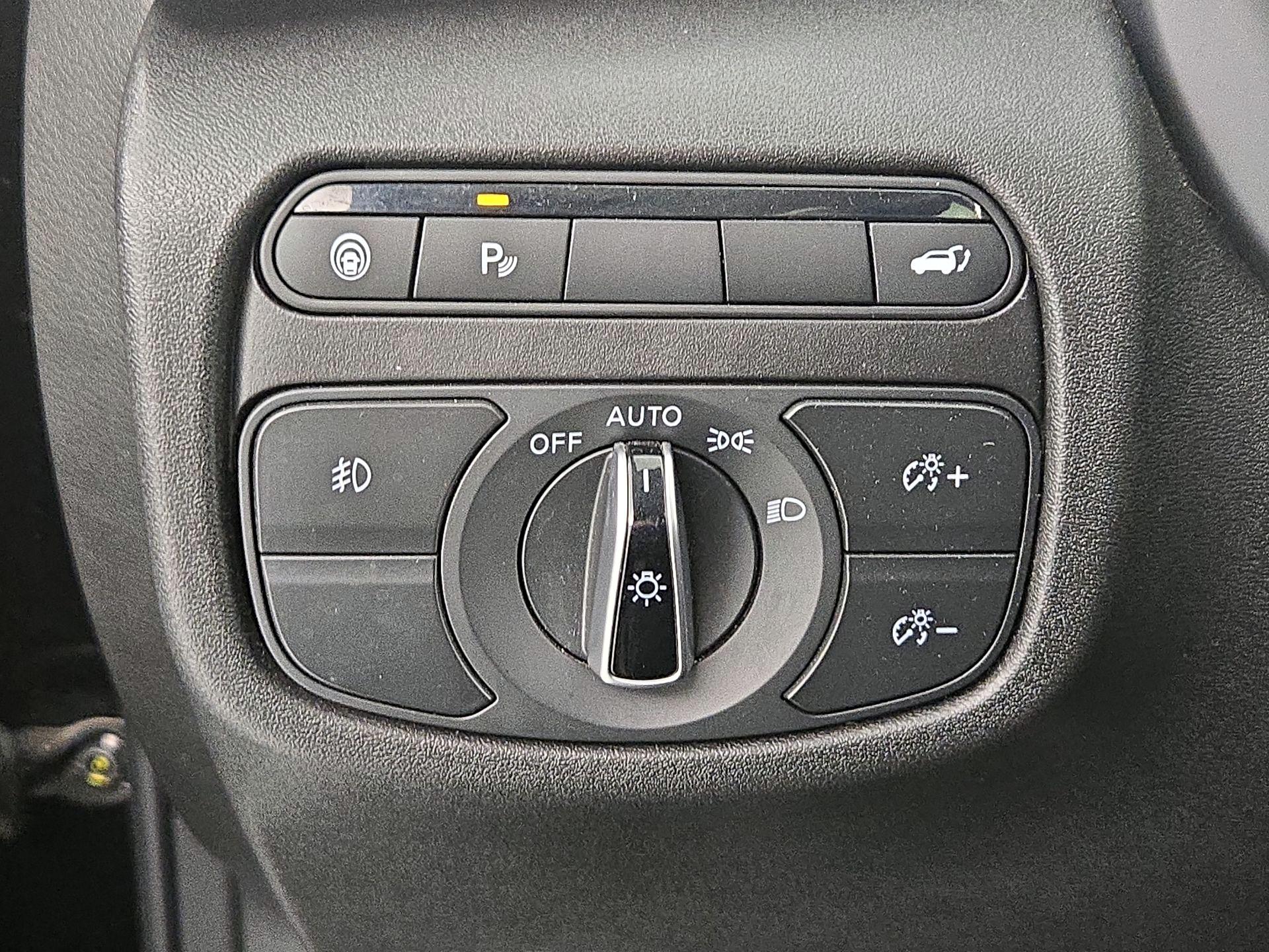 Thumbnail: 2019 INFINITI QX50 - 13